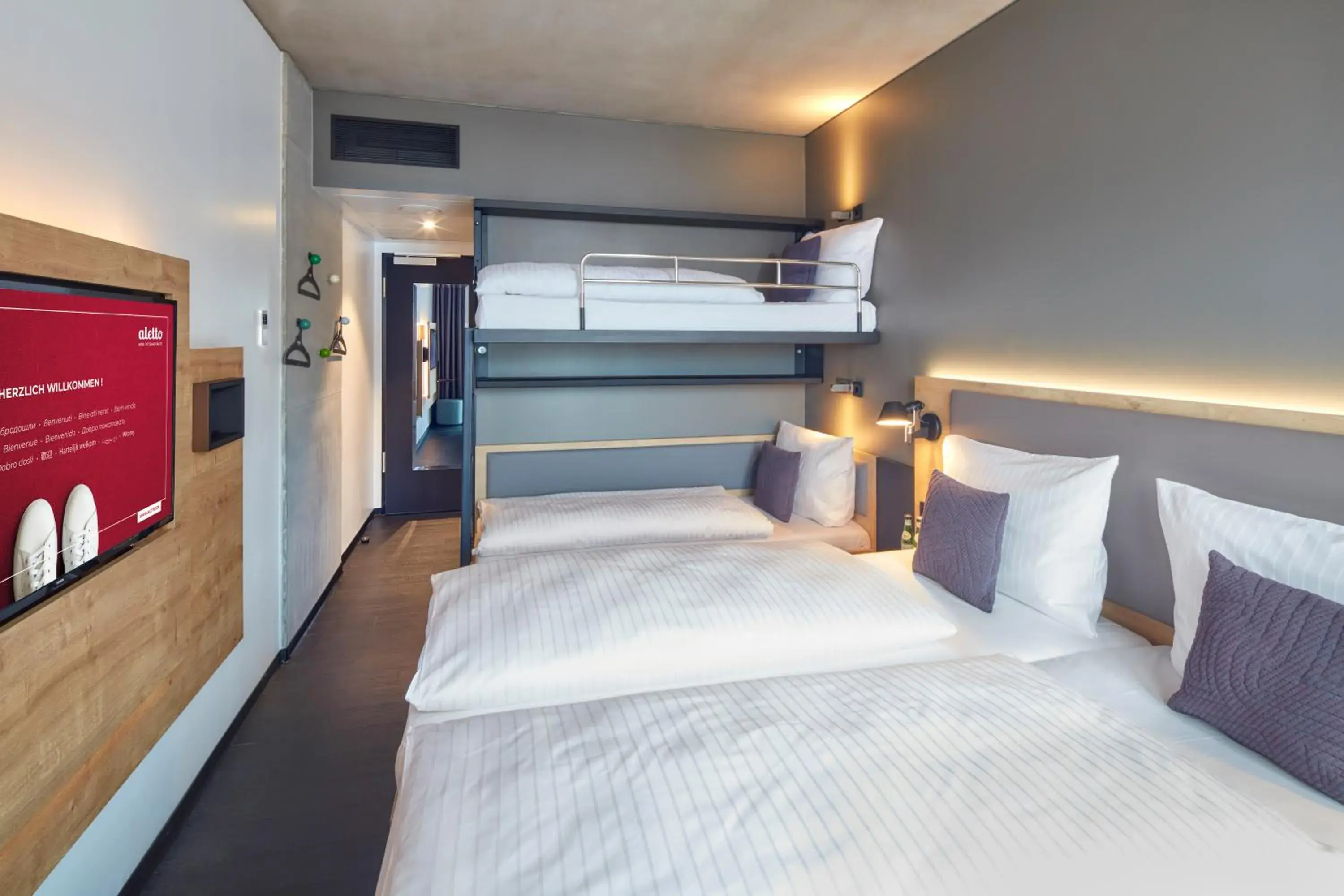 Triple Room in aletto Hotel Potsdamer Platz Triple Room in aletto Hotel Potsdamer Platz