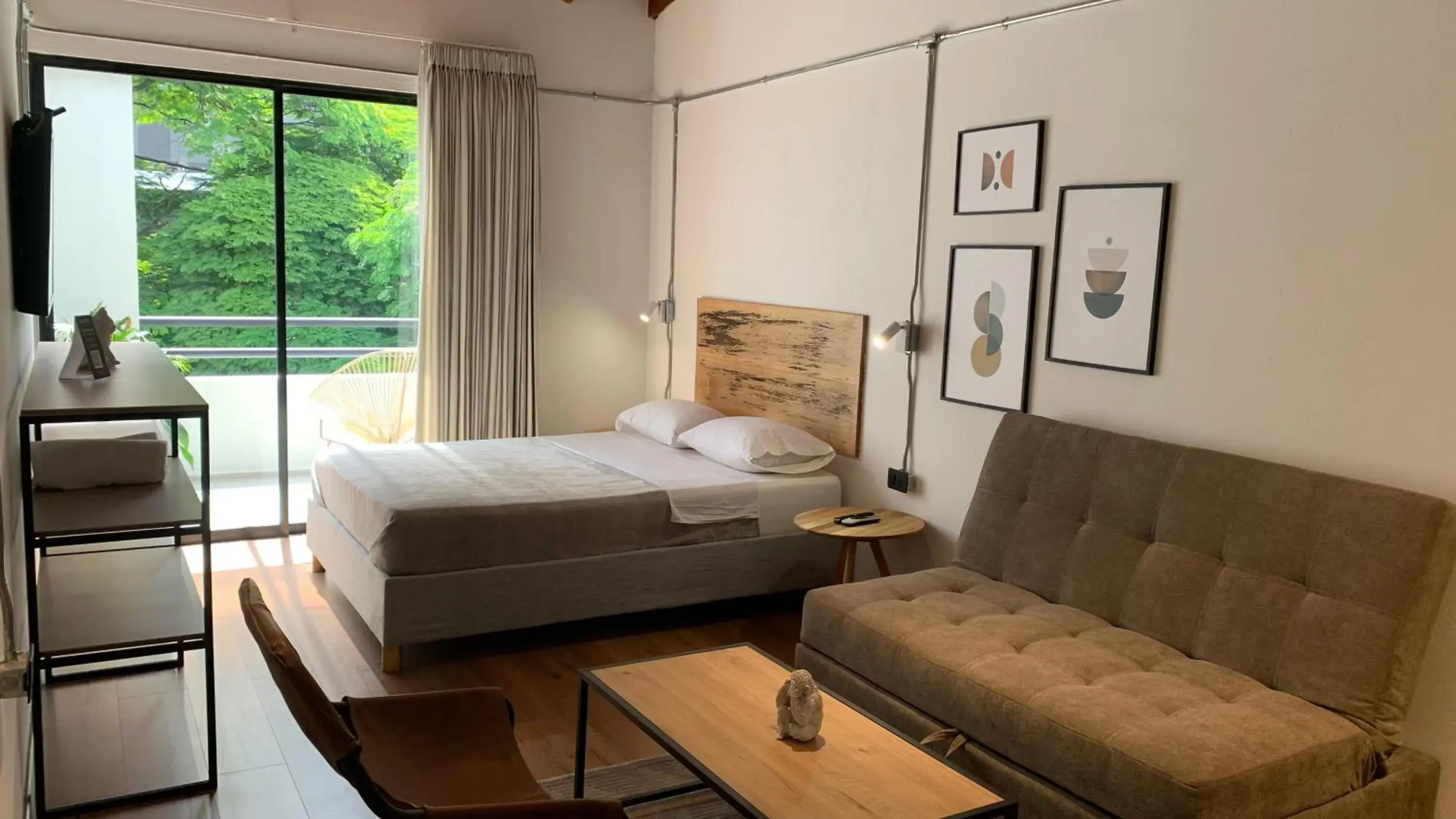 Family Studio in Soy Local Primavera Family Studio in Soy Local Primavera