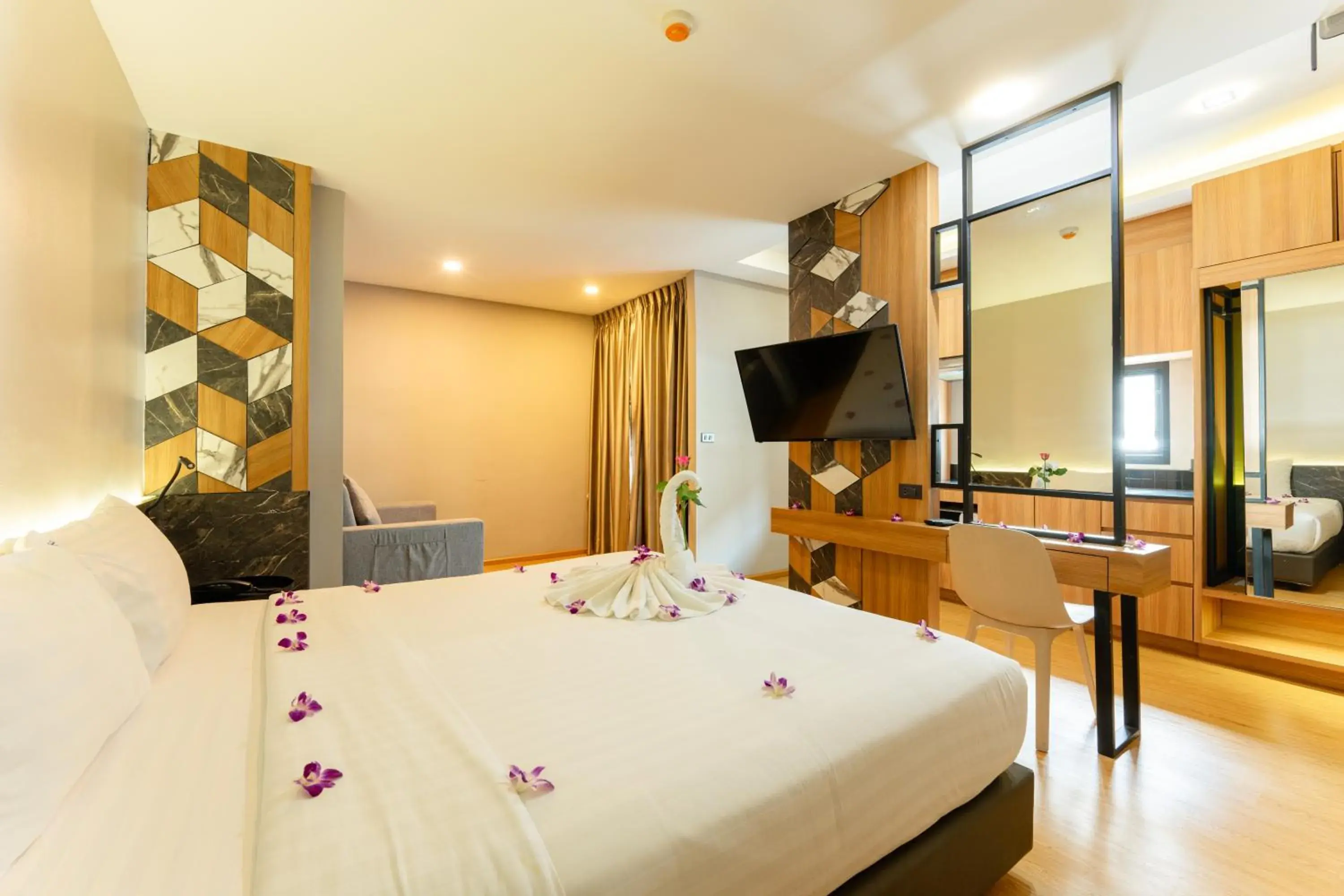 Deluxe Family Room in Sky Wave Patong Deluxe Family Room in Sky Wave Patong