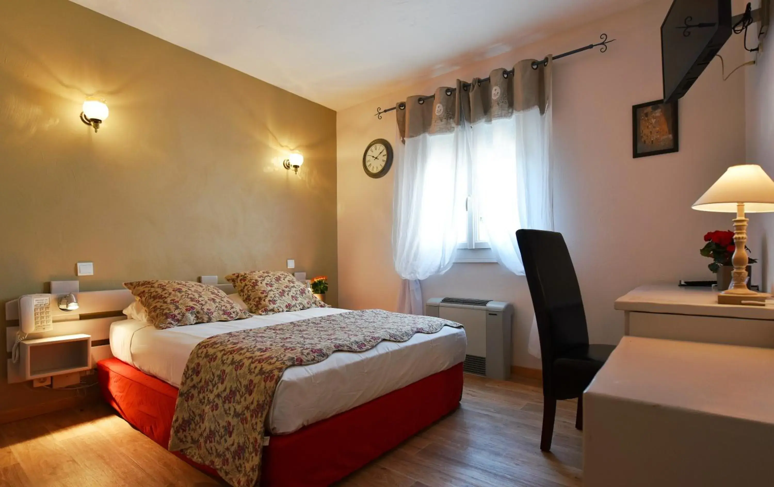 Comfort Double Room in Hôtel du Parc, Avignon Est, The Originals City, Comfort Double Room in Hôtel du Parc, Avignon Est, The Originals City,