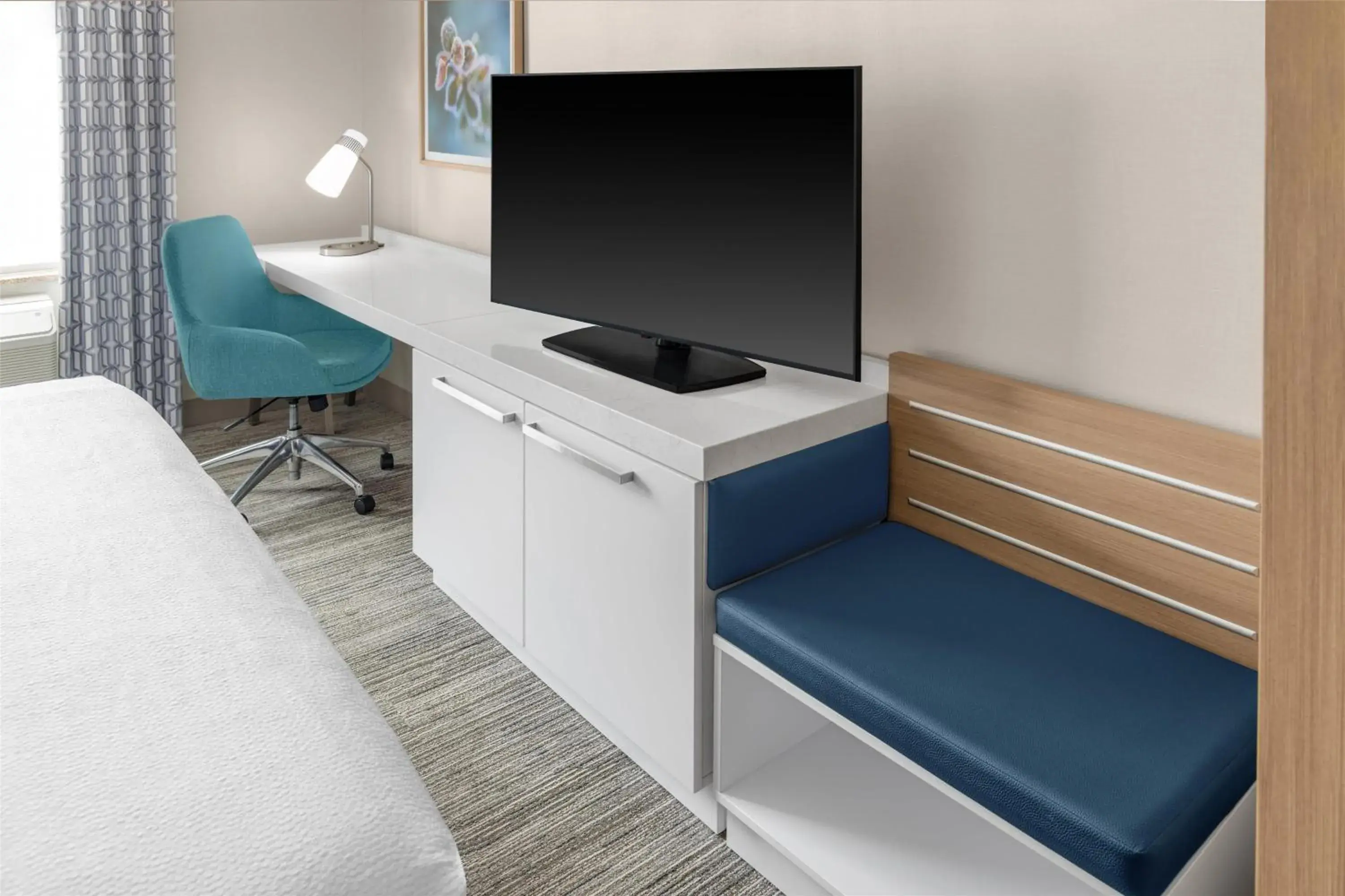 King Room with Roll-In Shower - Mobility Access in Hilton Garden Inn Queens JFK King Room with Roll-In Shower - Mobility Access in Hilton Garden Inn Queens JFK