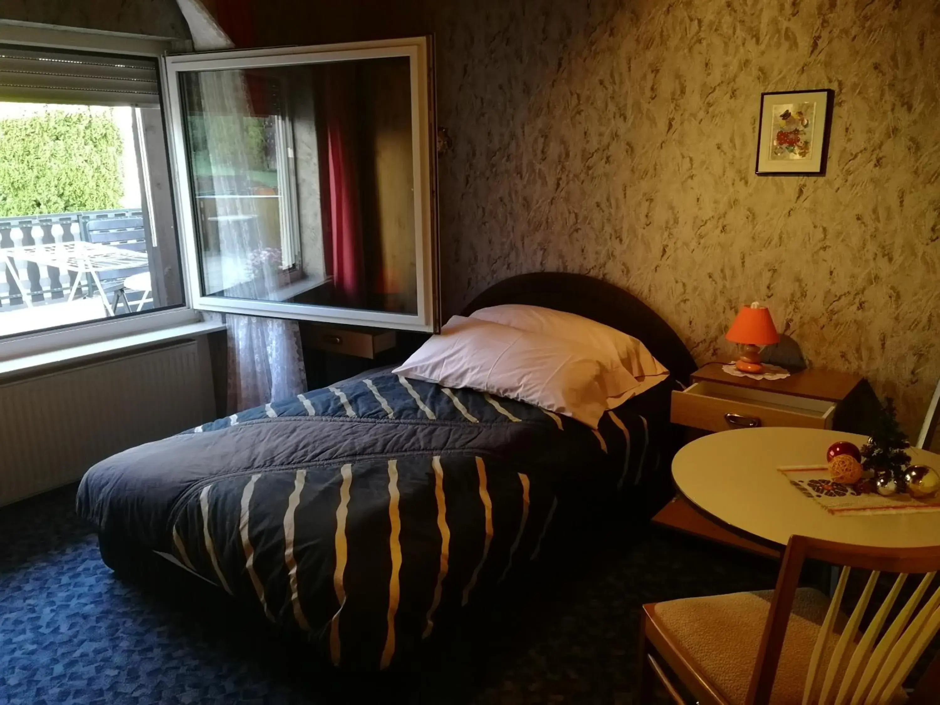 Single Room with Terrace in Gasthaus Hochwald Single Room with Terrace in Gasthaus Hochwald