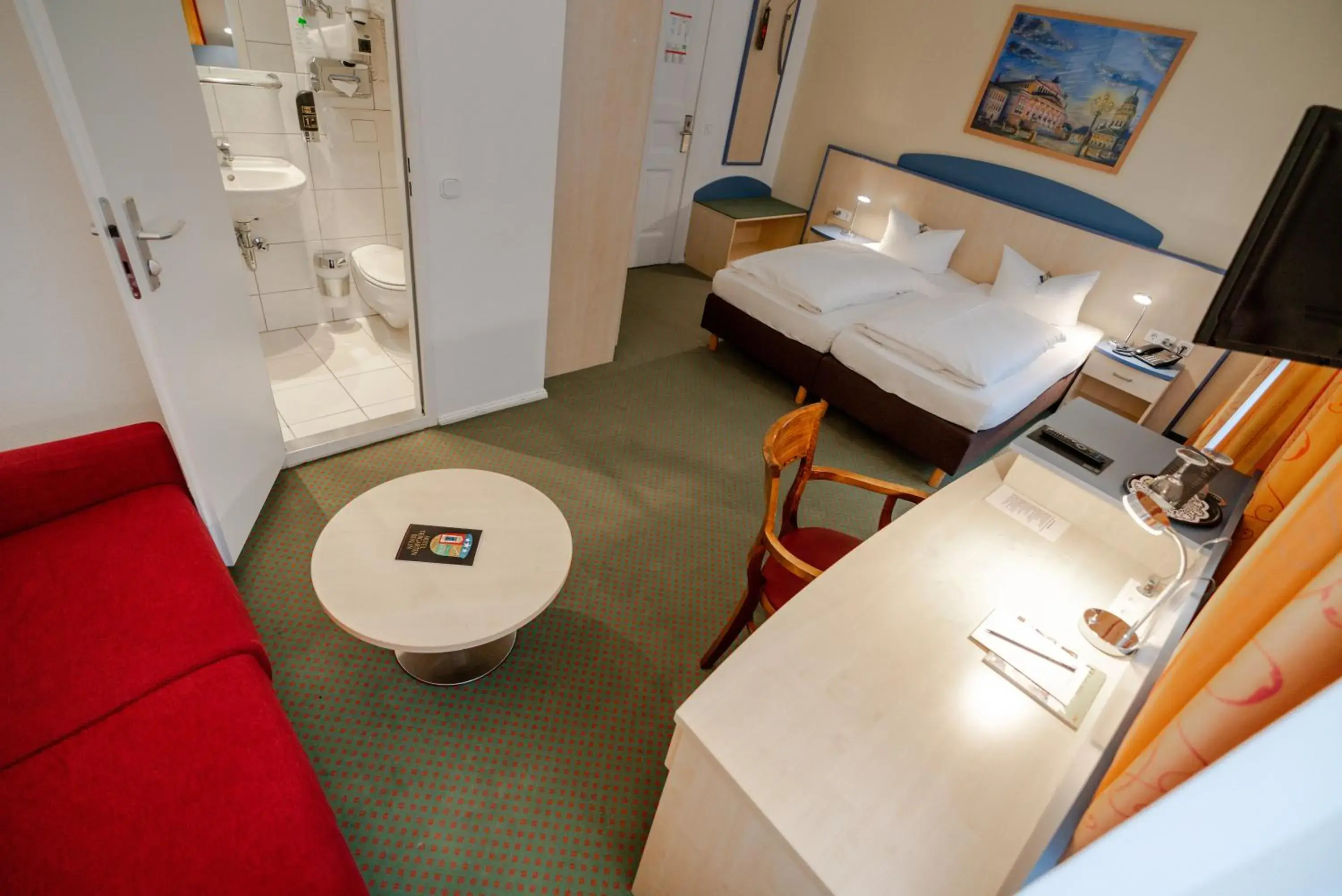 Double Room in Hotel Tiergarten Berlin Double Room in Hotel Tiergarten Berlin