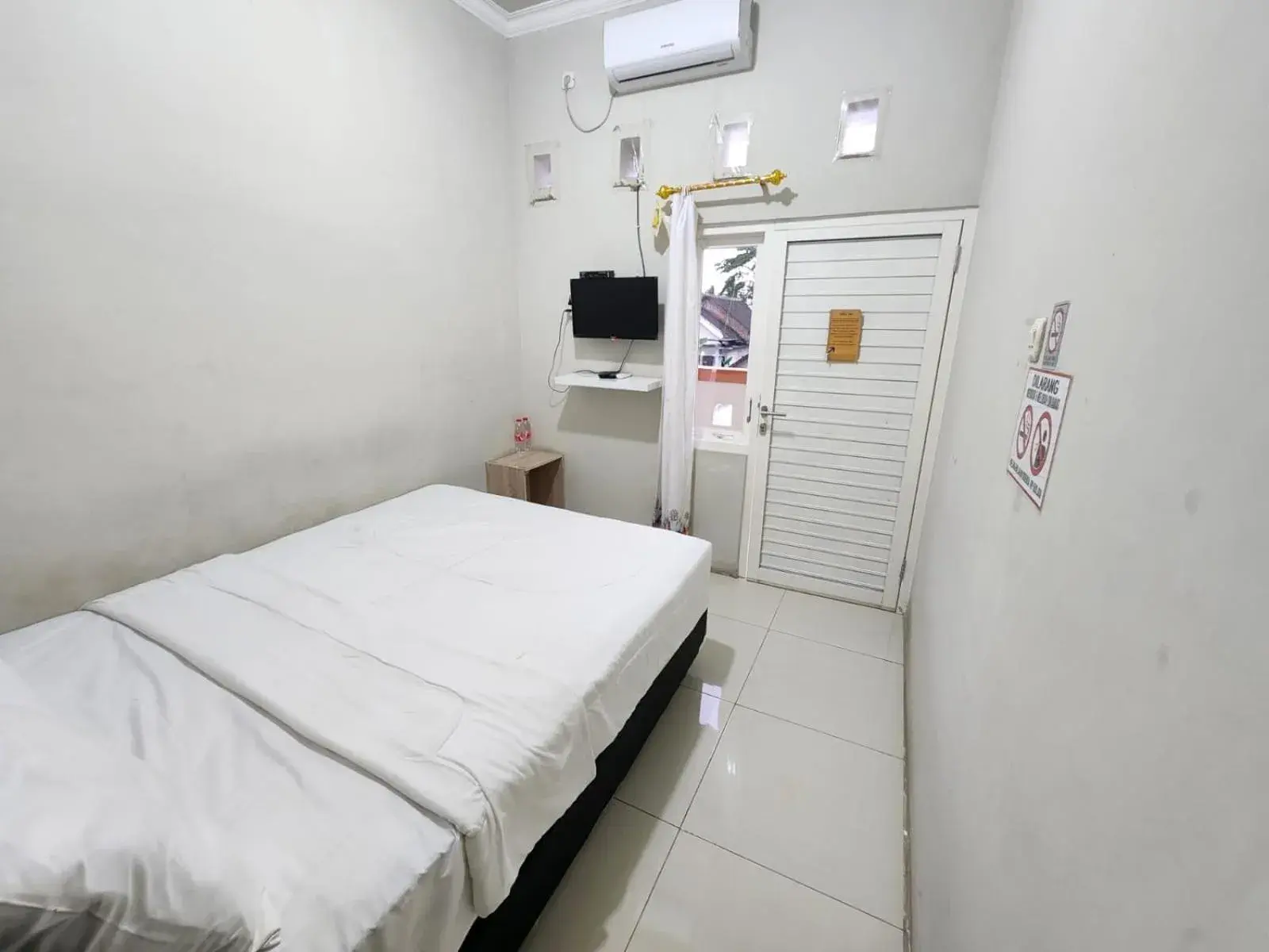 Superior Single Room in Omah Pandhoek Family Syariah by Stayku Superior Single Room in Omah Pandhoek Family Syariah by Stayku