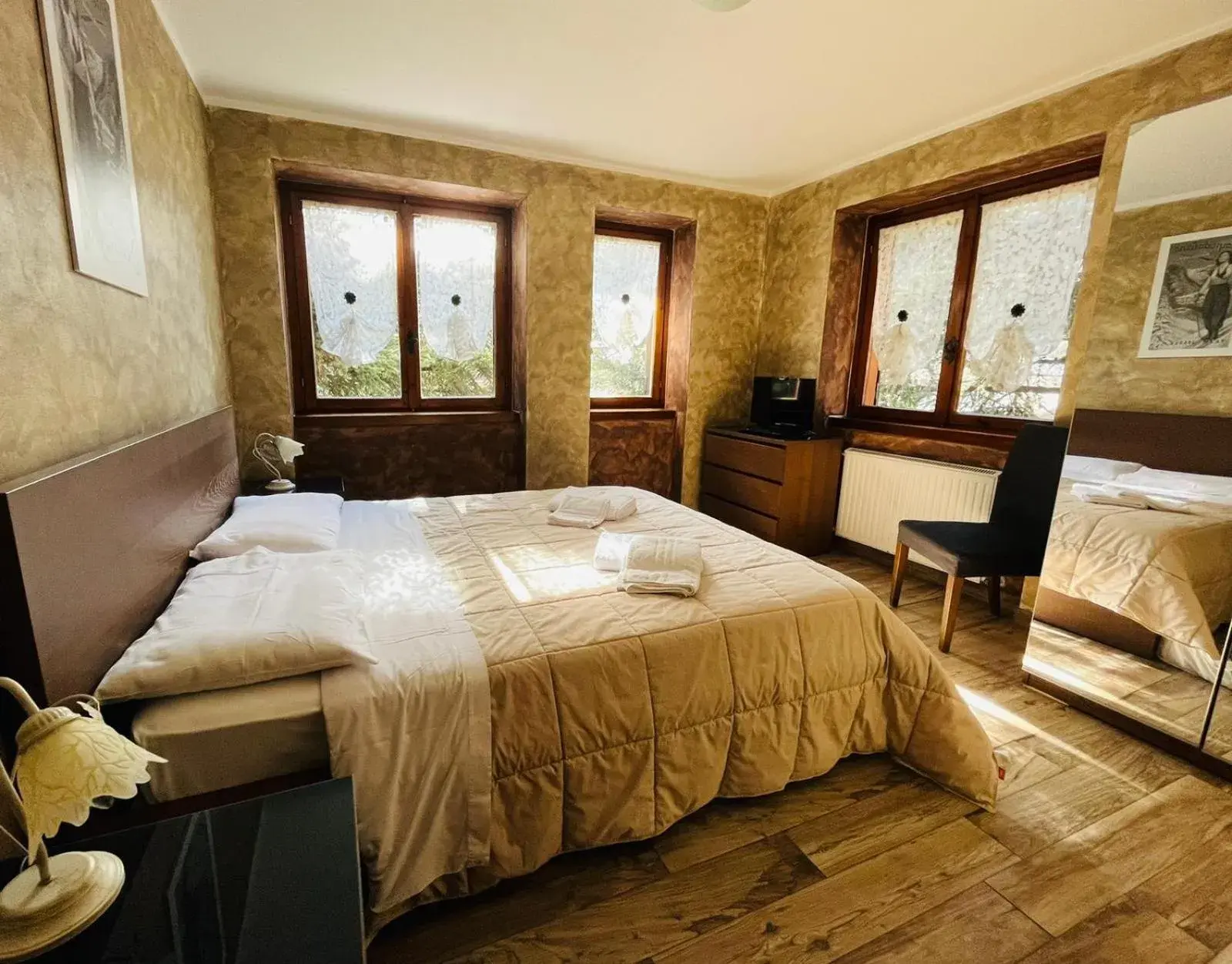 Superior Quadruple Room in San Luigi - Rooms & Apartments Superior Quadruple Room in San Luigi - Rooms & Apartments