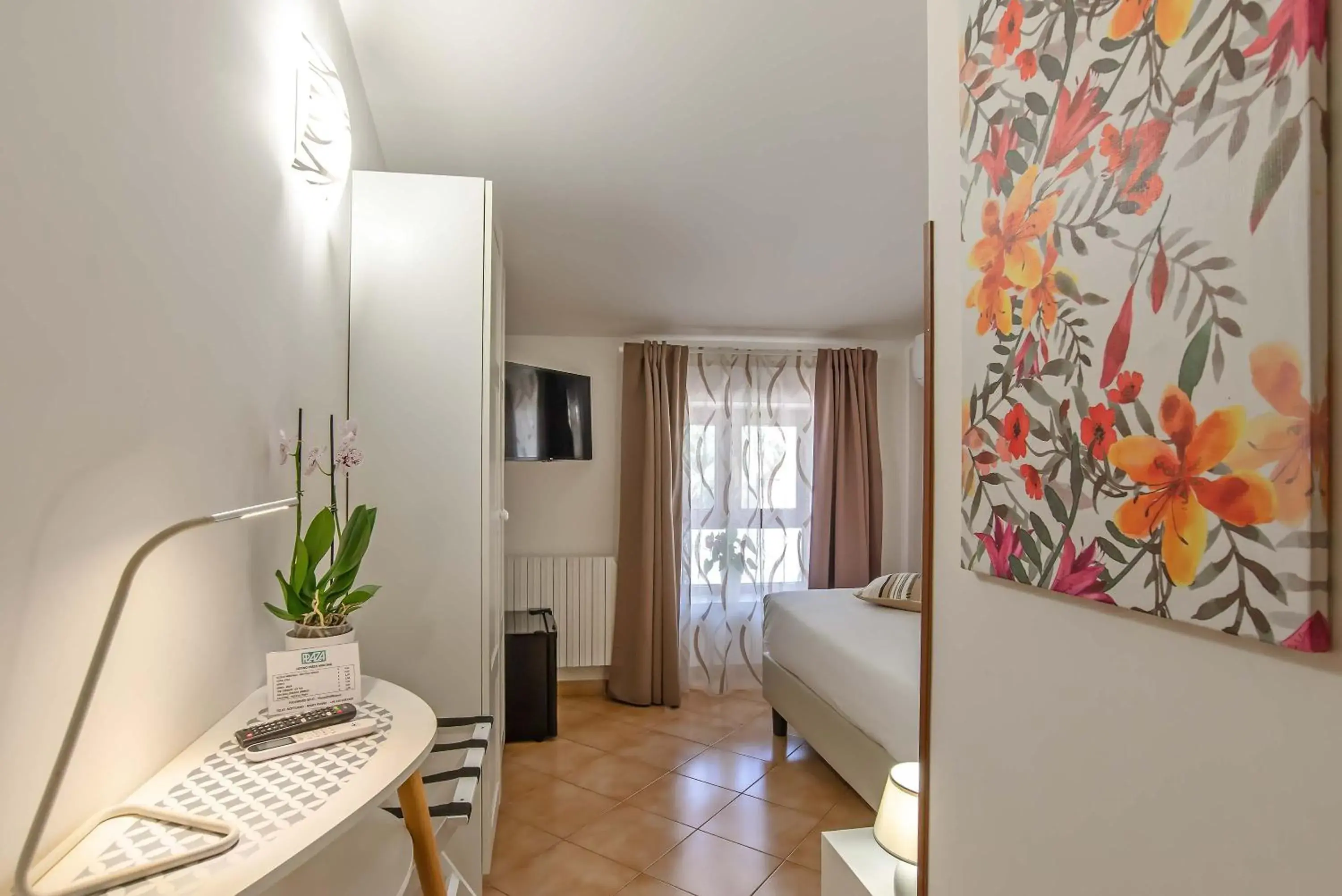 Single Room in Plaza Rooms Ciampino Single Room in Plaza Rooms Ciampino