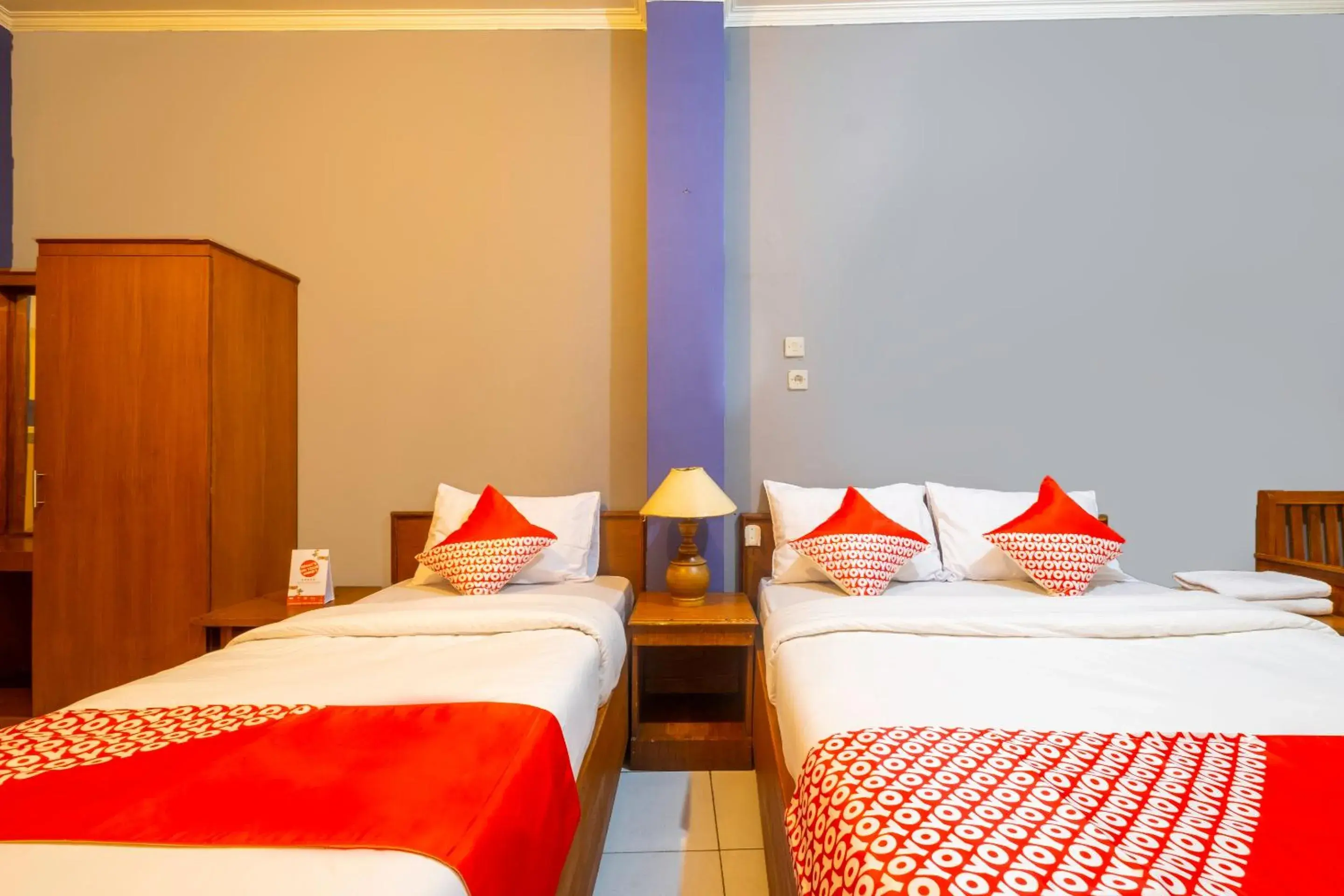 Superior Suite in Hotel O Riau Near Gedung Sate Formerly Patradisa Superior Suite in Hotel O Riau Near Gedung Sate Formerly Patradisa