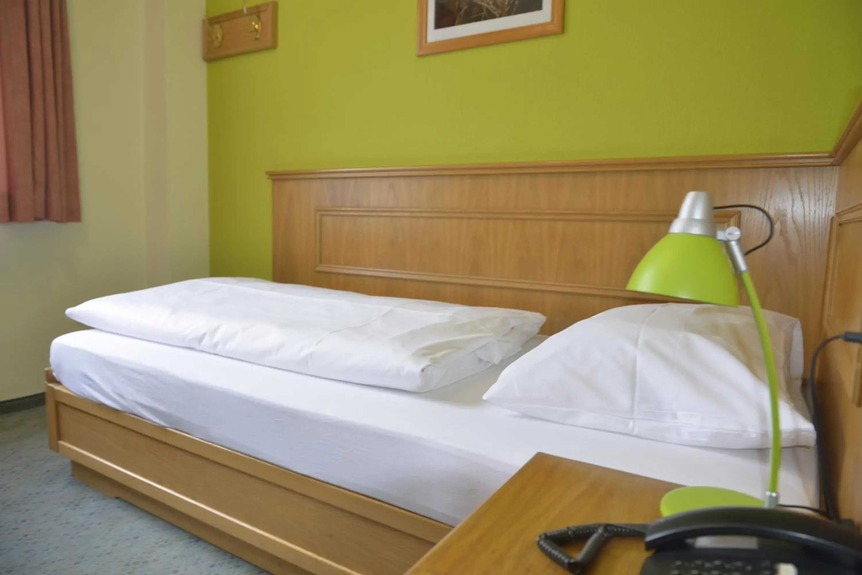 Standard Single Room in Land- und Golfhotel Alte Fliegerschule Standard Single Room in Land- und Golfhotel Alte Fliegerschule