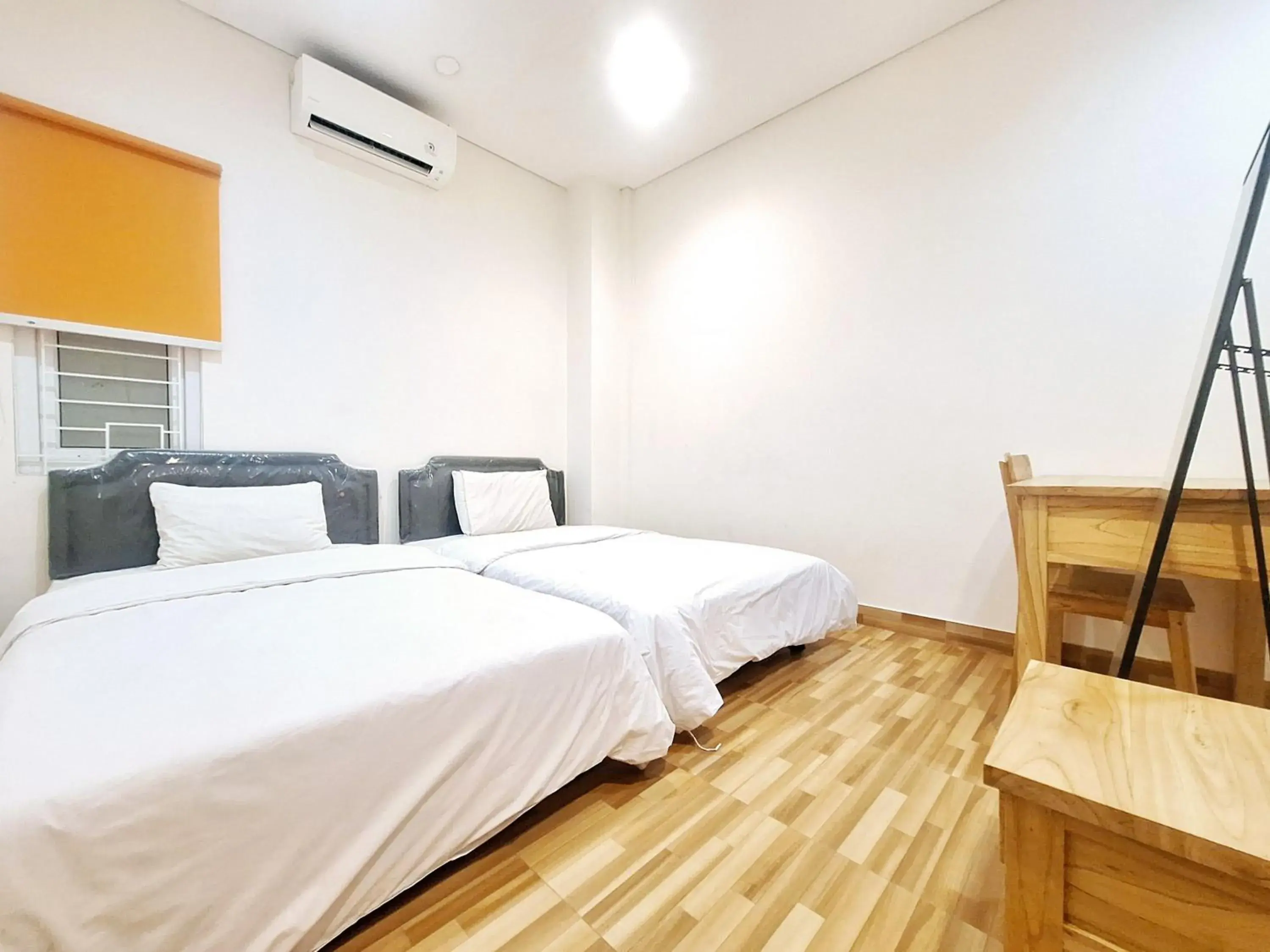 Family Room in Sari Panguripan RedPartner Near UGM Family Room in Sari Panguripan RedPartner Near UGM