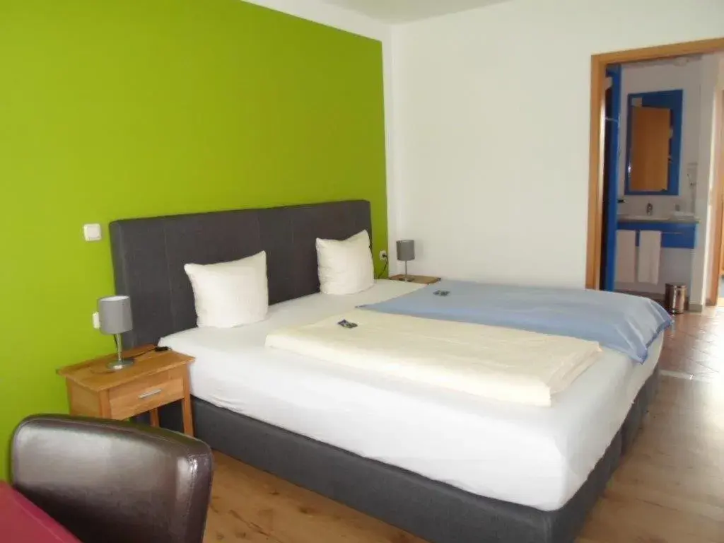 Double Room in Hotel Frankenhöhe Double Room in Hotel Frankenhöhe