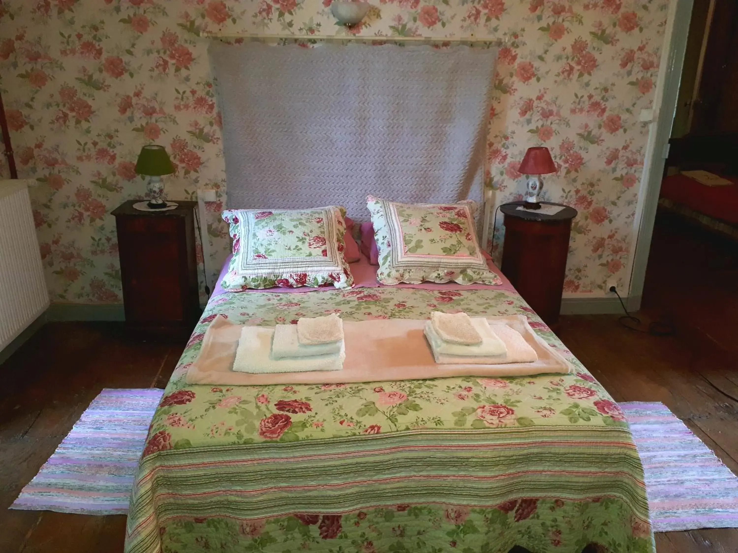 Family Suite (2 Adults + 2 Children) in La Cure du Maine Charles Family Suite (2 Adults + 2 Children) in La Cure du Maine Charles