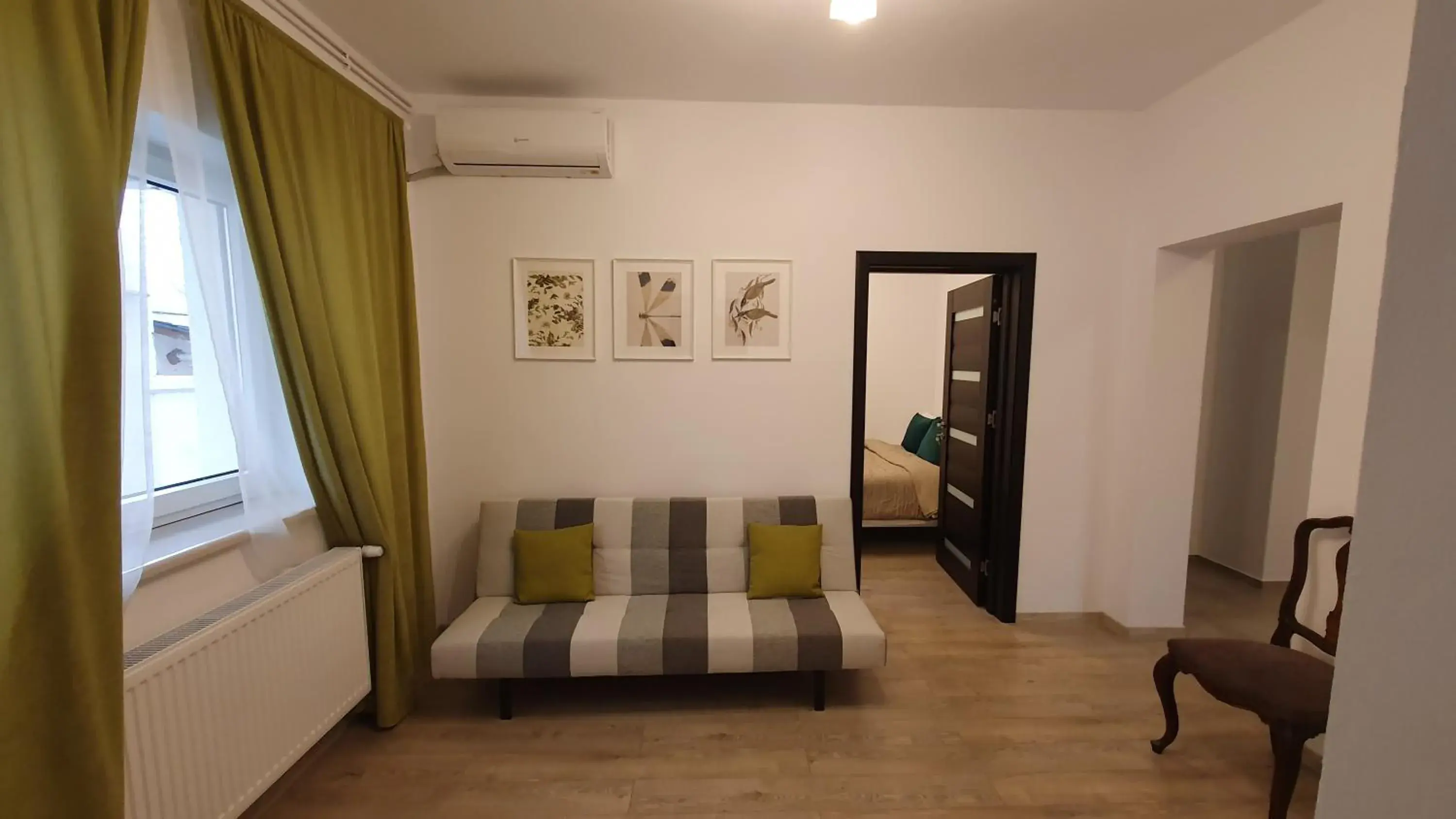 Apartment - Ground Floor in Casa Florescu 13 Apartment - Ground Floor in Casa Florescu 13