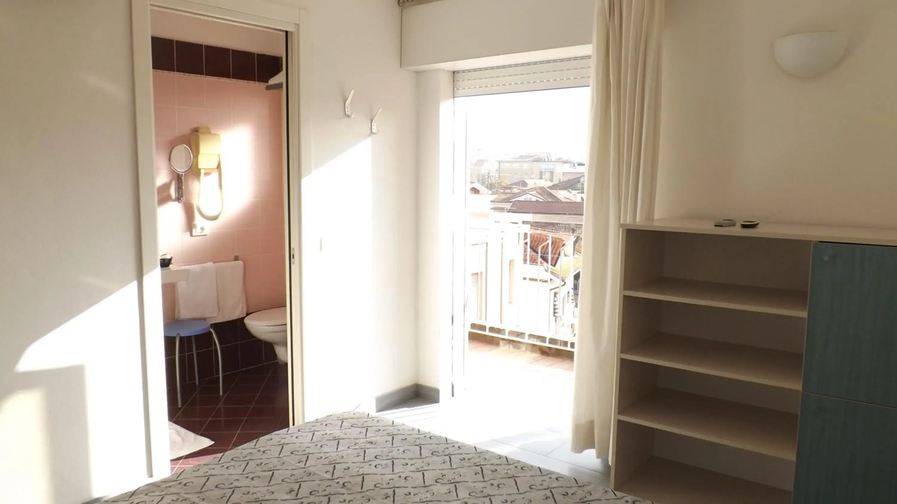 Standard Triple Room in Hotel Alga Standard Triple Room in Hotel Alga