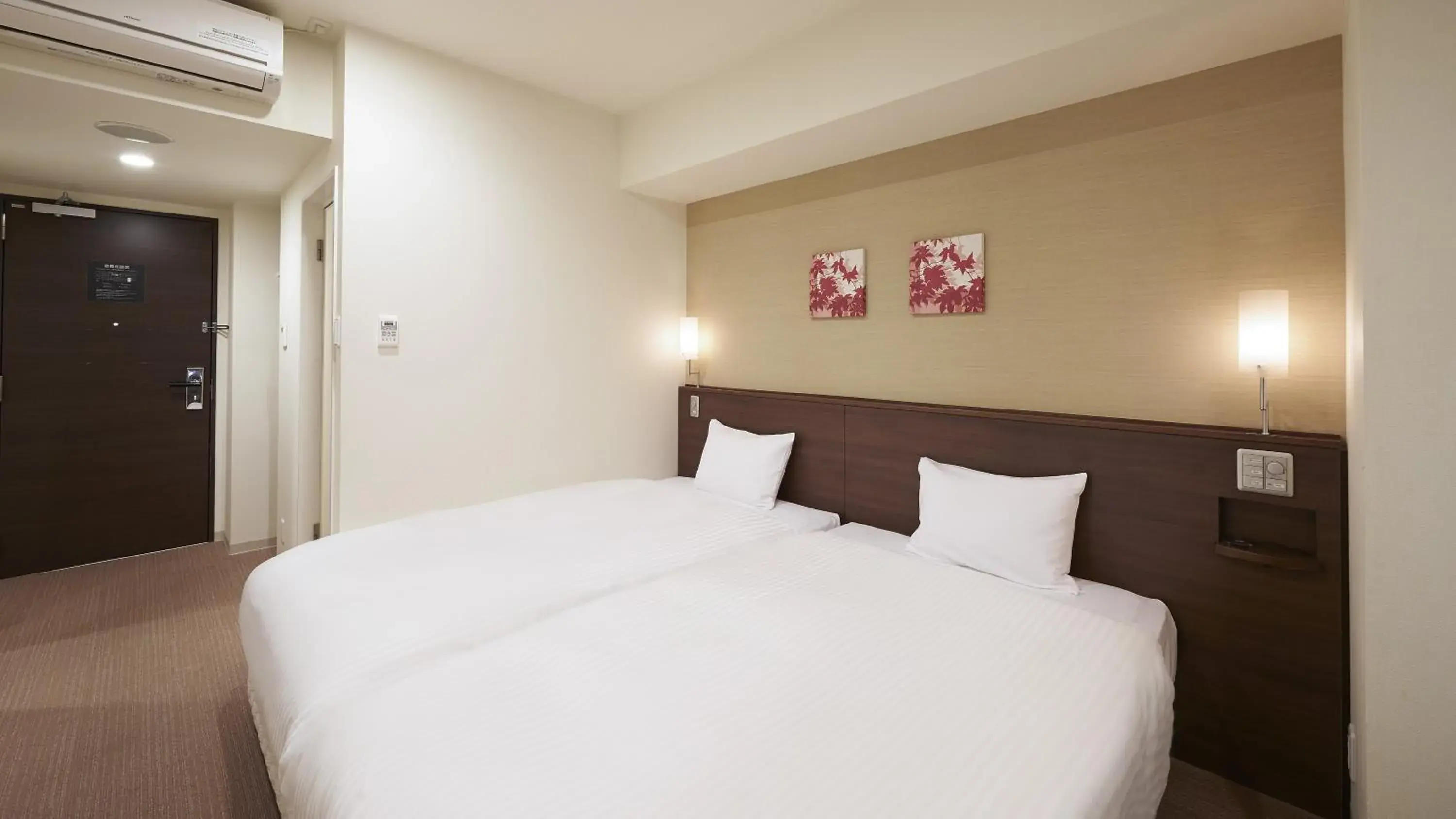 Twin Room - Non-Smoking in Sotetsu Fresa Inn Chiba Kashiwa Twin Room - Non-Smoking in Sotetsu Fresa Inn Chiba Kashiwa