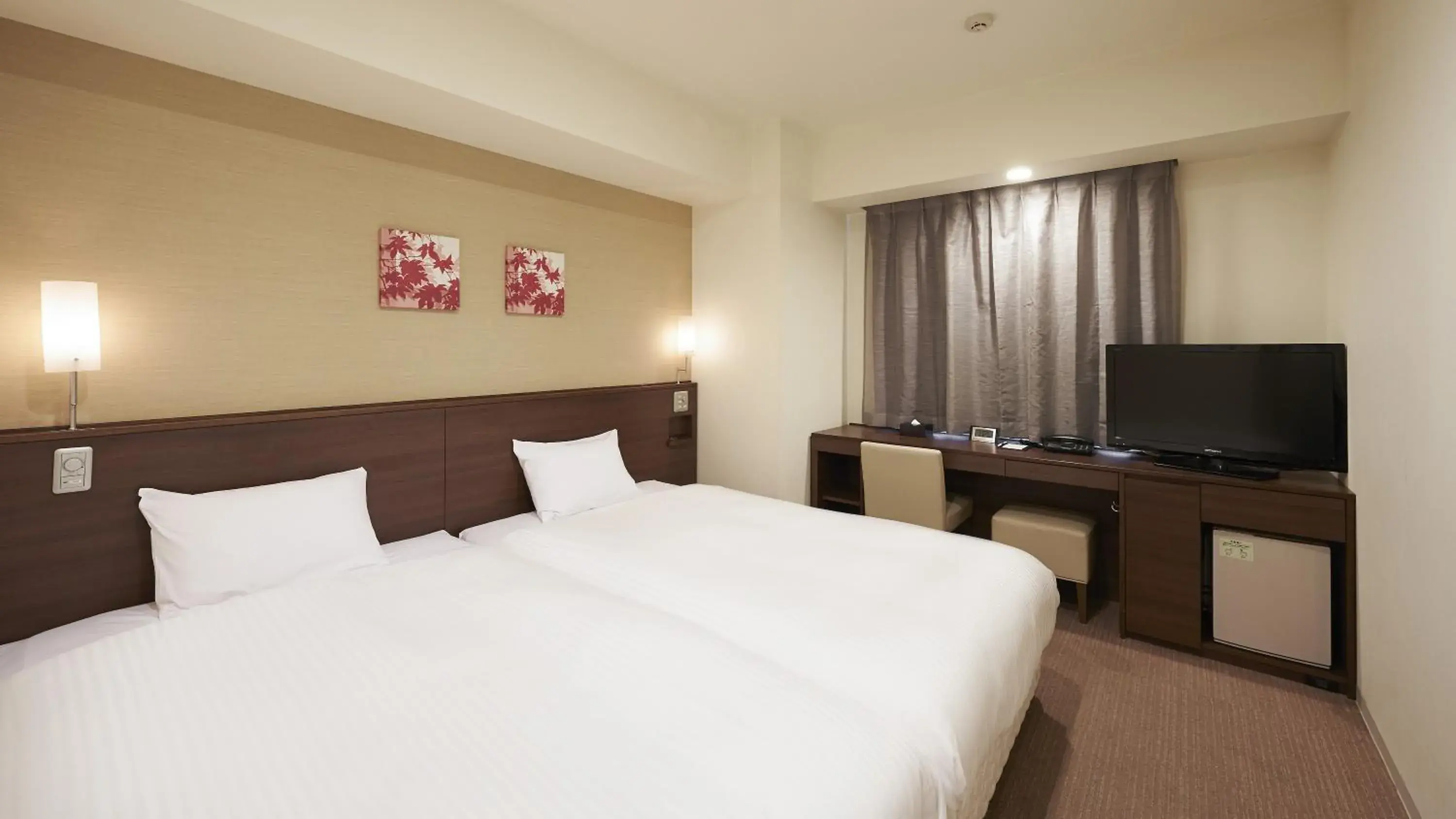 Twin Room - Smoking in Sotetsu Fresa Inn Chiba Kashiwa Twin Room - Smoking in Sotetsu Fresa Inn Chiba Kashiwa