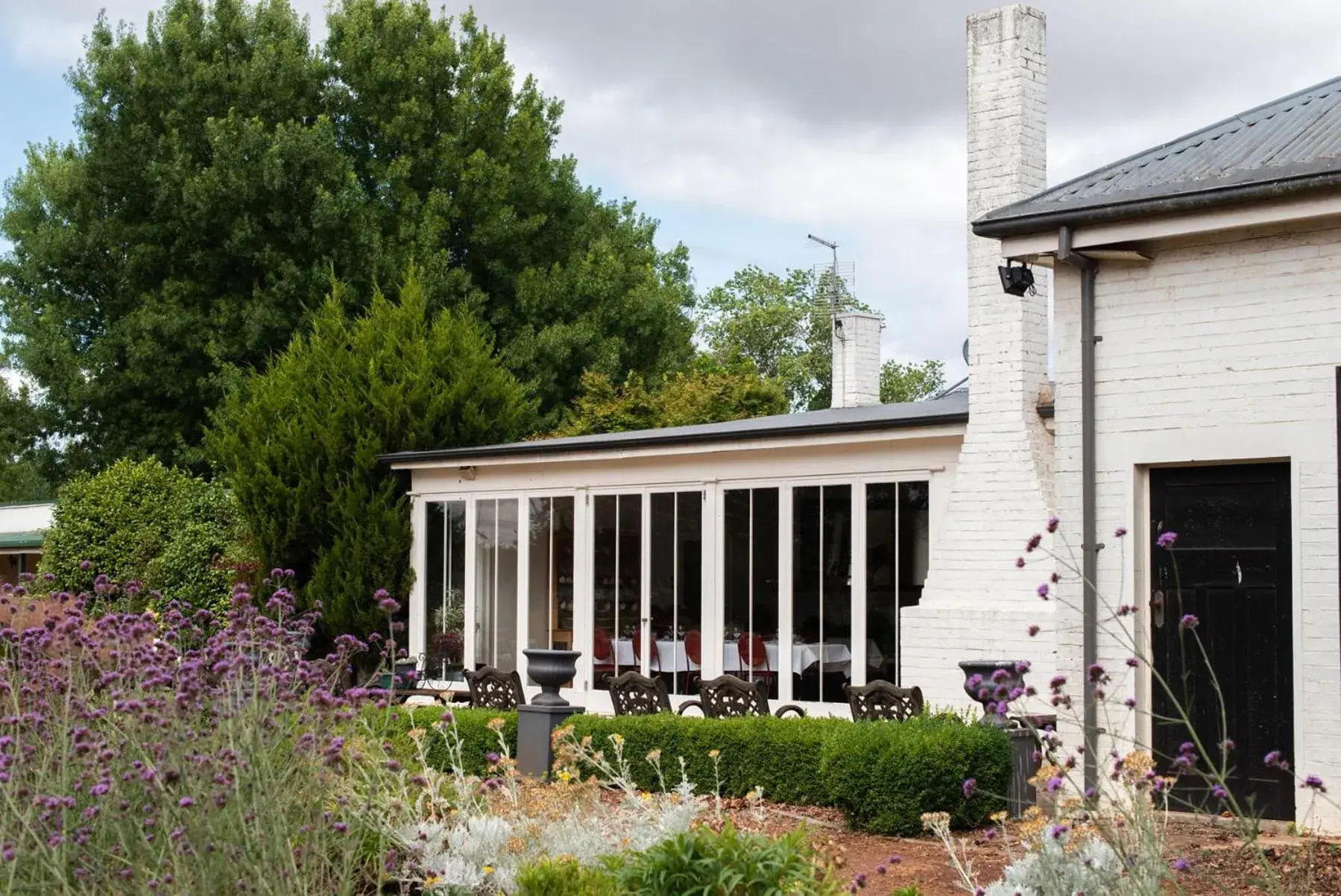 Double Room with Garden View in Fitzpatricks Inn Double Room with Garden View in Fitzpatricks Inn