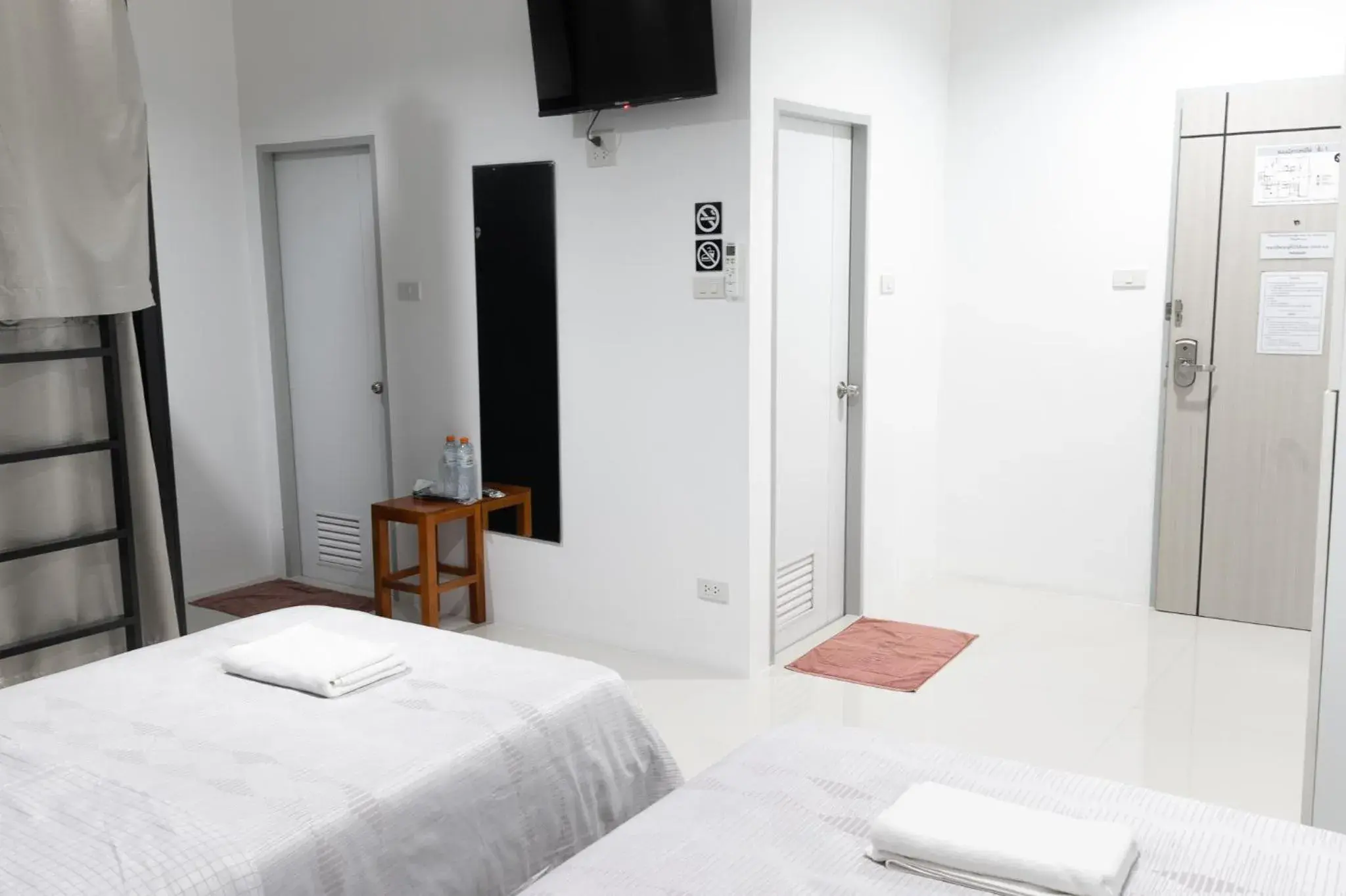 Superior Twin Room in Munruk Hostel Superior Twin Room in Munruk Hostel