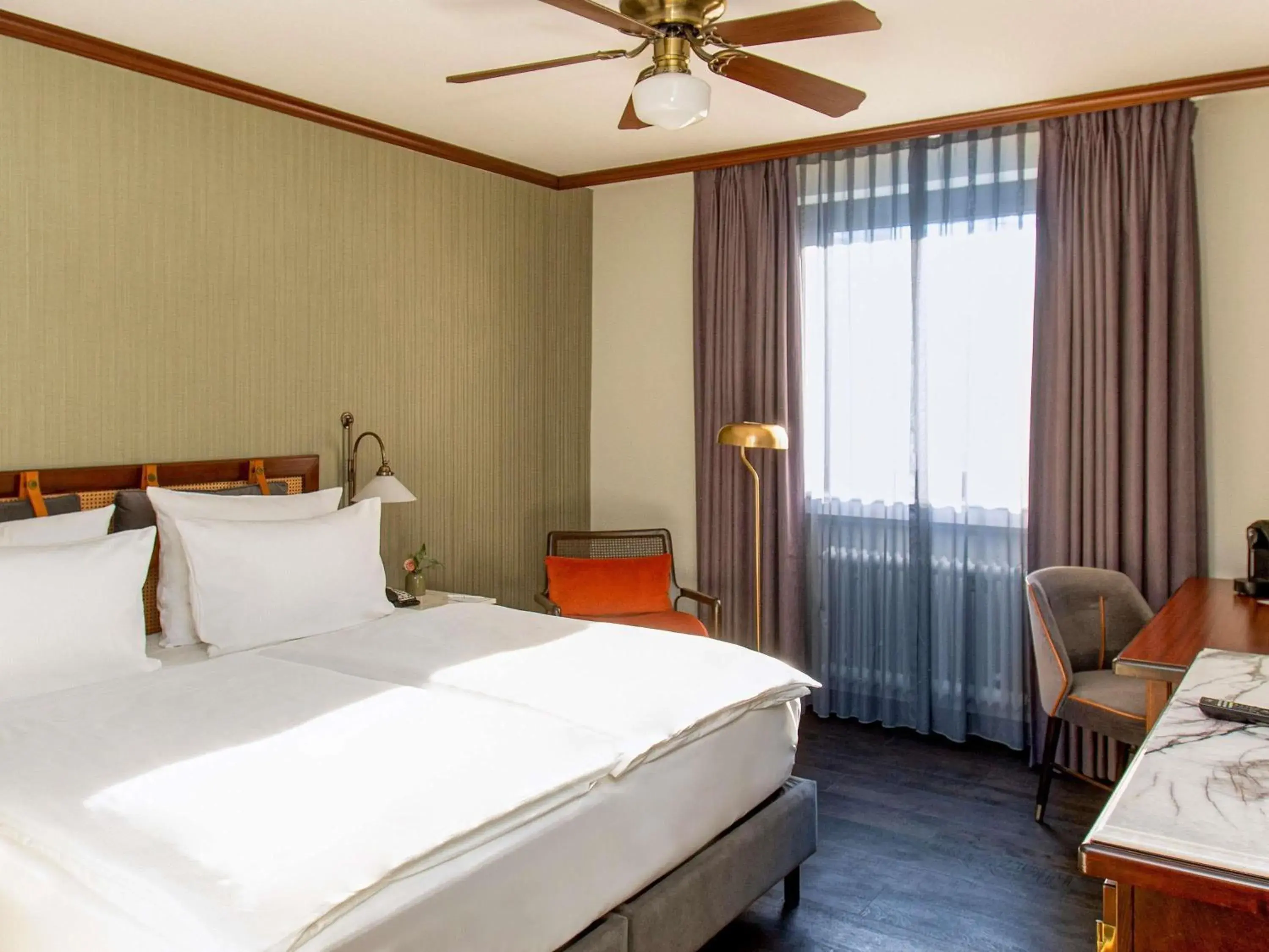 Superior Double Room in Mercure Hotel Frankfurt Airport Langen Superior Double Room in Mercure Hotel Frankfurt Airport Langen