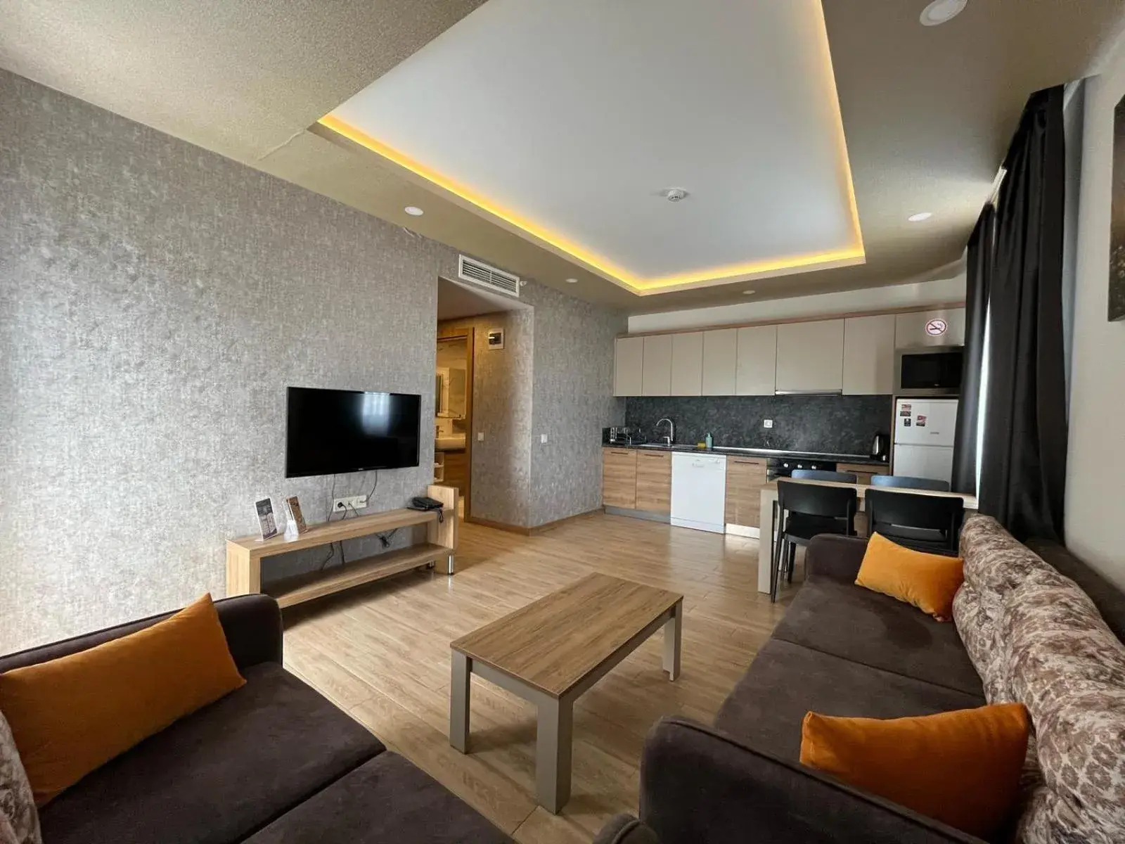 Queen Suite in Golden World Suite Hotel Queen Suite in Golden World Suite Hotel