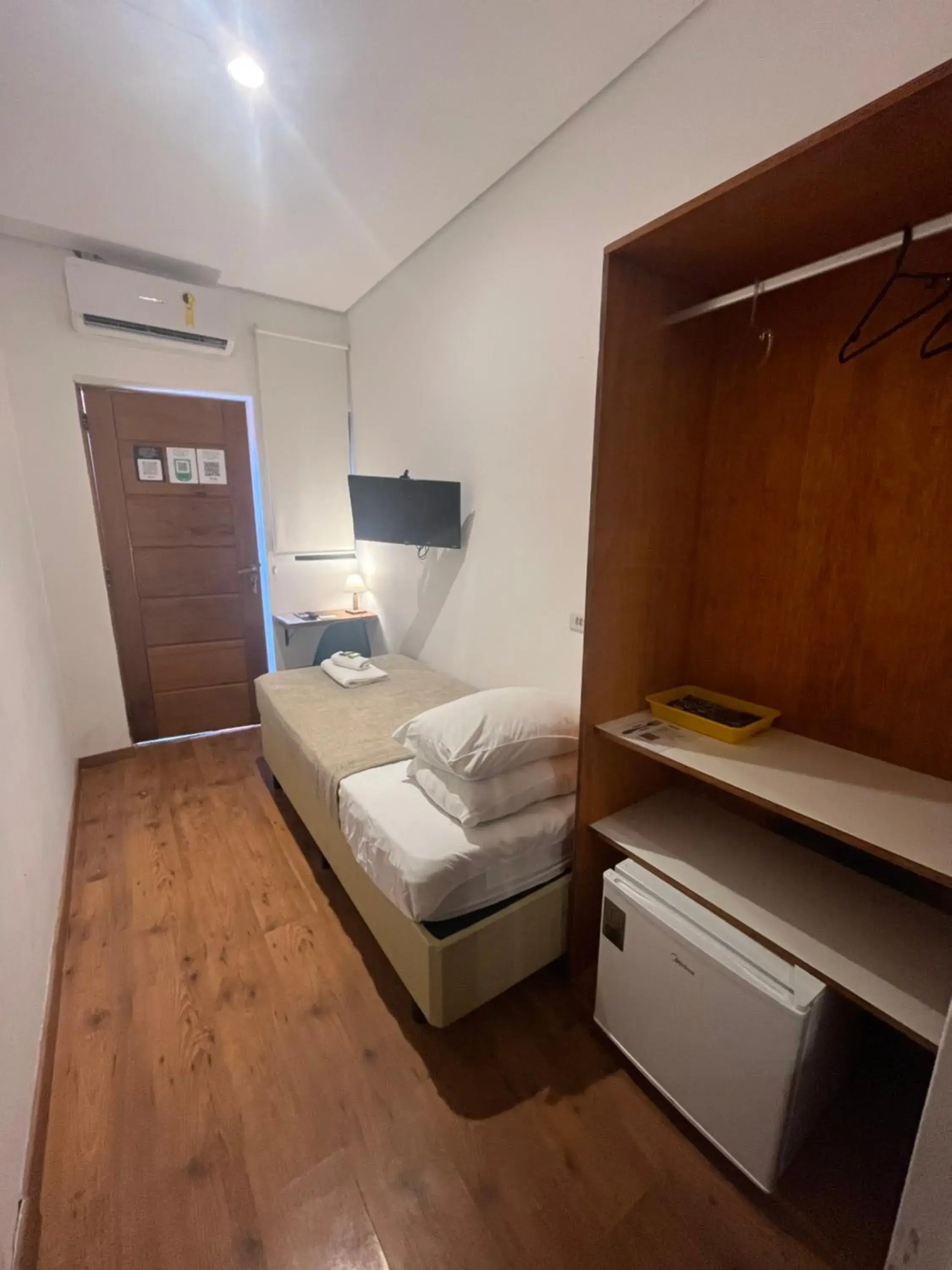 Single Room with Private Bathroom in Bistu Hotel - Vila Nova Conceição Single Room with Private Bathroom in Bistu Hotel - Vila Nova Conceição