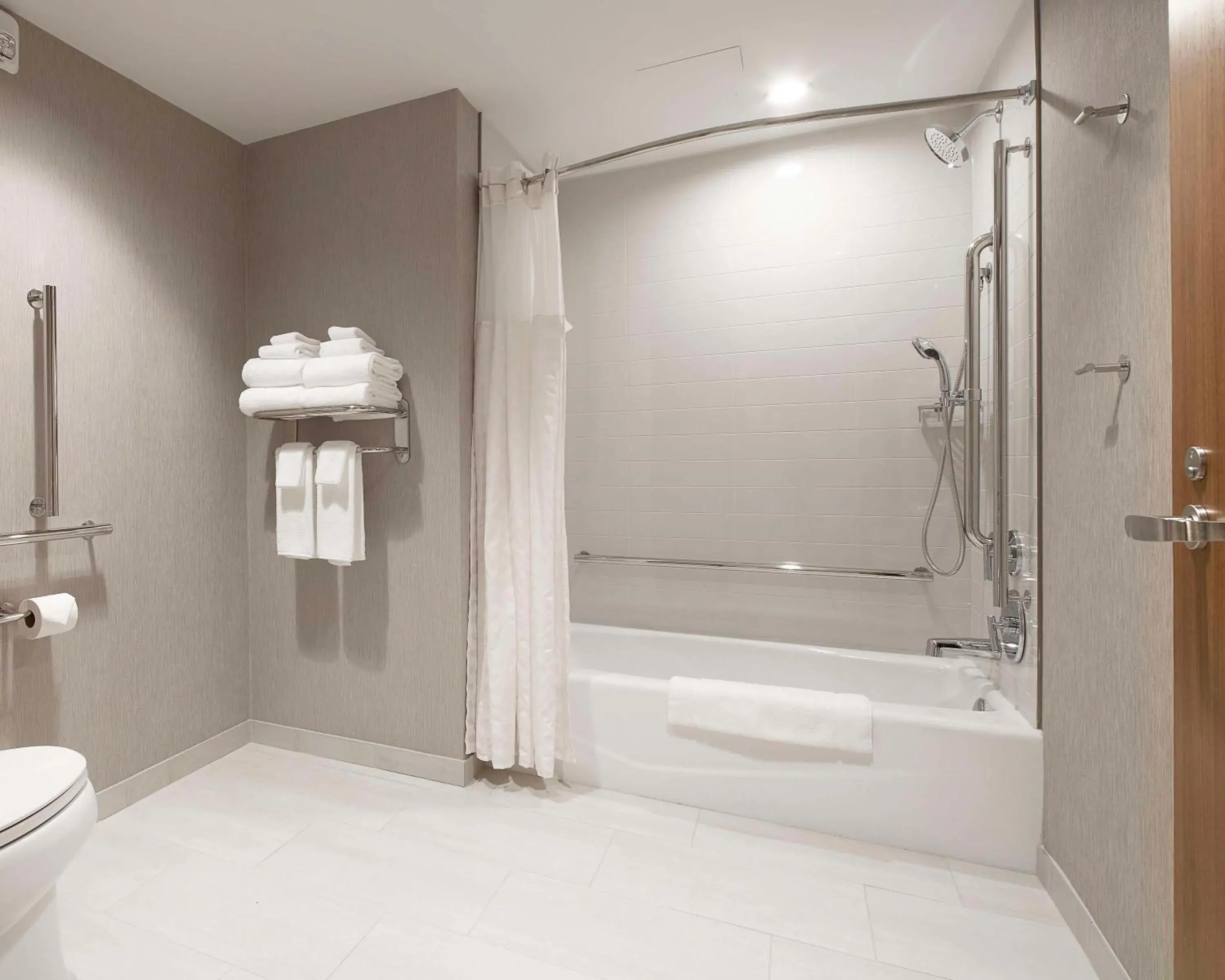 Queen Room with Two Queen Beds, Sofa Bed and Accessible Tub in Hyatt Place Moncton-Downtown Queen Room with Two Queen Beds, Sofa Bed and Accessible Tub in Hyatt Place Moncton-Downtown