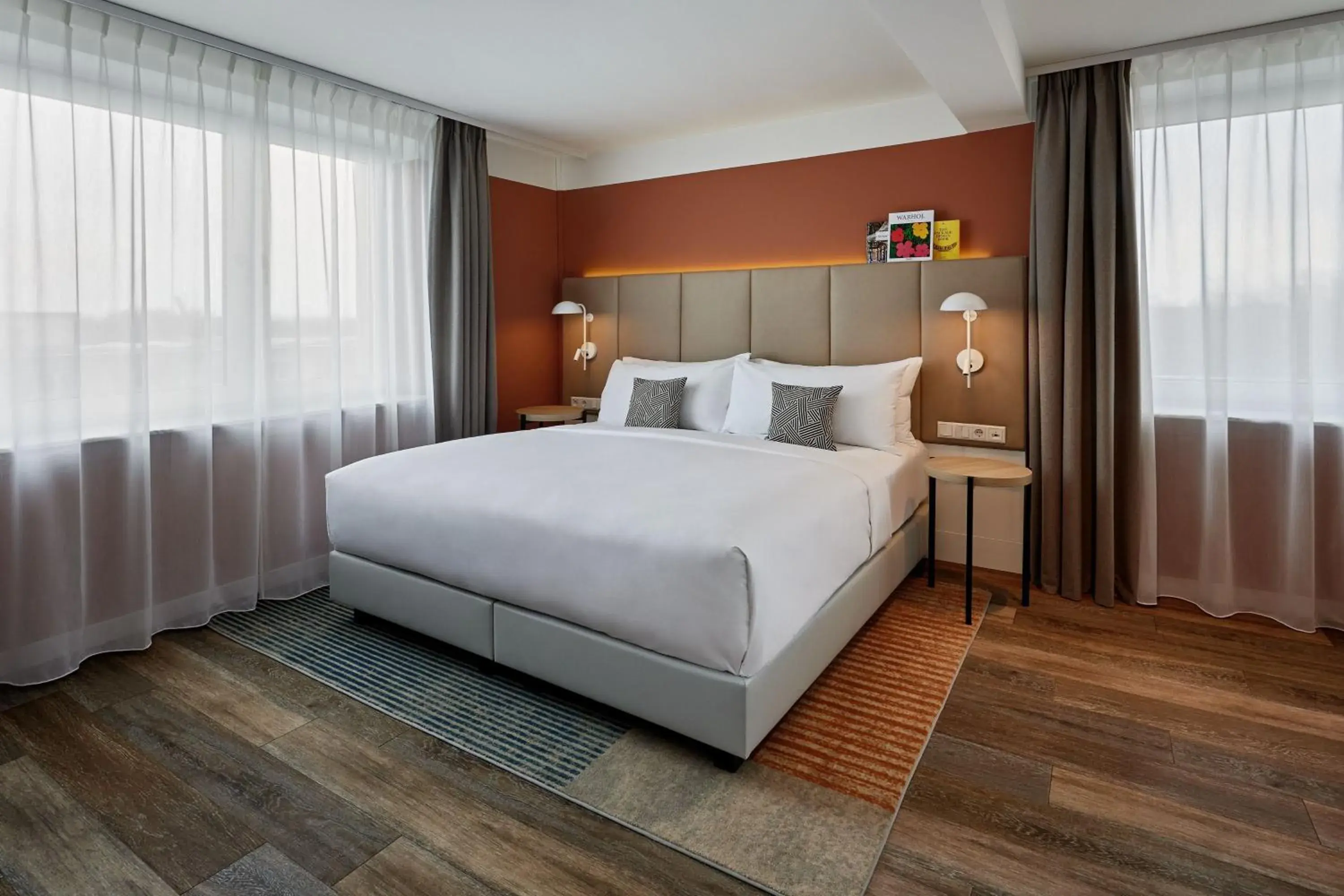 Superior Corner King Room in the Deutz, a Tribute Portfolio Hotel by Marriott Superior Corner King Room in the Deutz, a Tribute Portfolio Hotel by Marriott