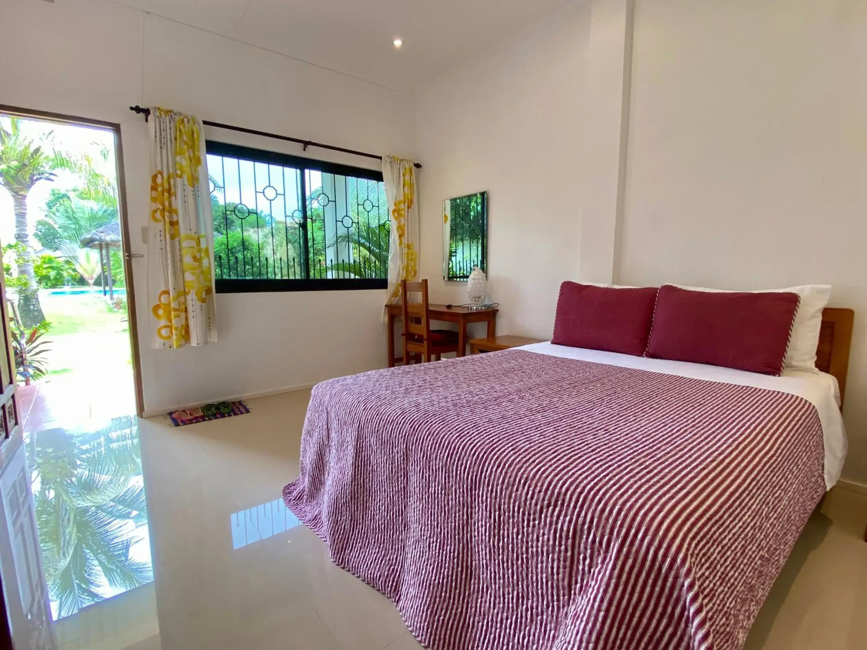 Superior Queen Room in Strutz Art Garden Resort Superior Queen Room in Strutz Art Garden Resort