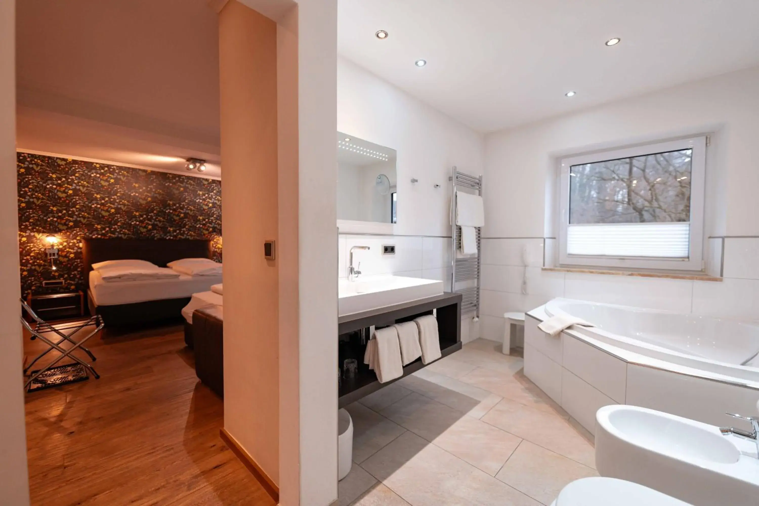 Junior Suite in Boutique-Hotel Bayerischer Hof Junior Suite in Boutique-Hotel Bayerischer Hof