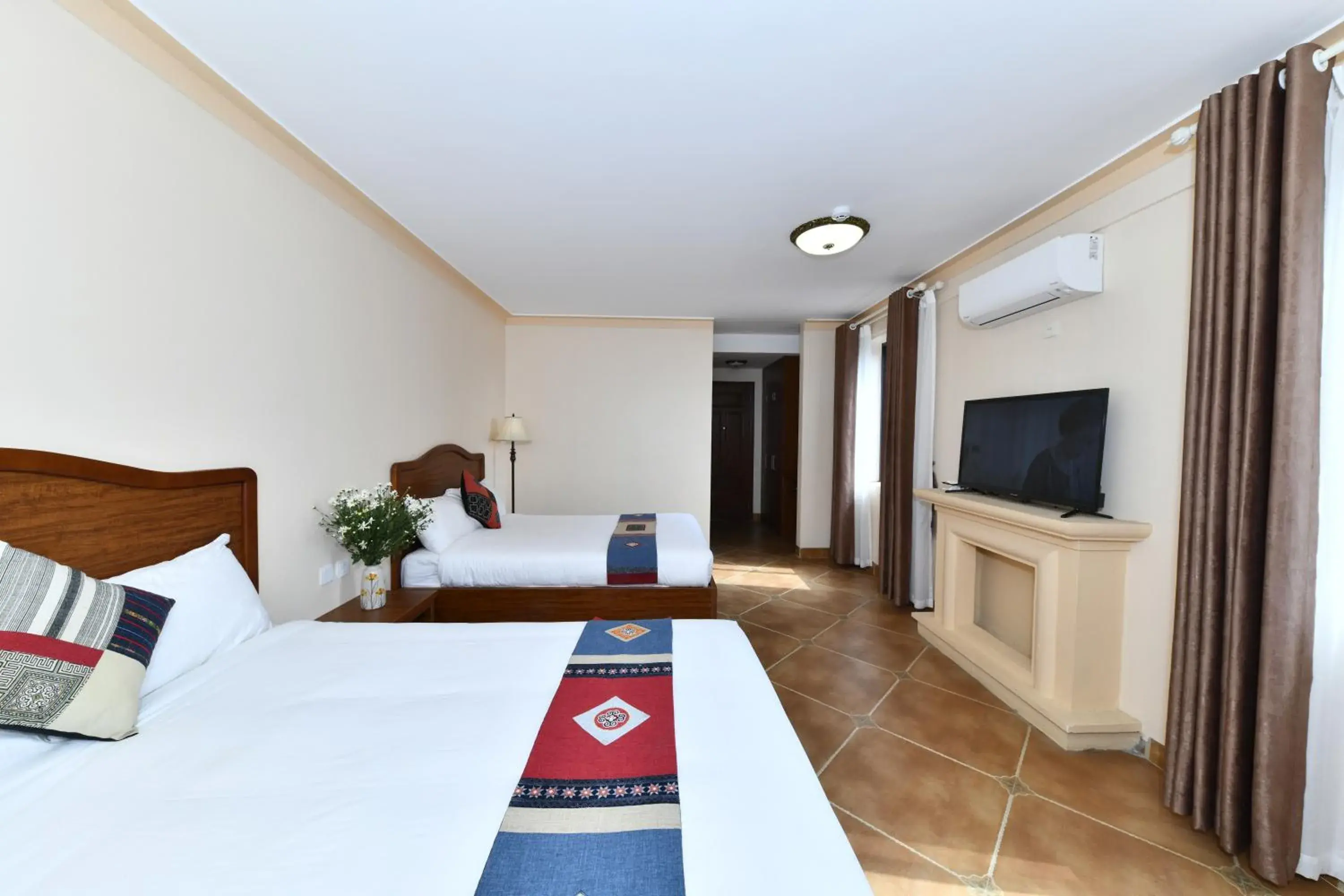 Family Room with Mountain View in Sapa Symphony Hotel Family Room with Mountain View in Sapa Symphony Hotel