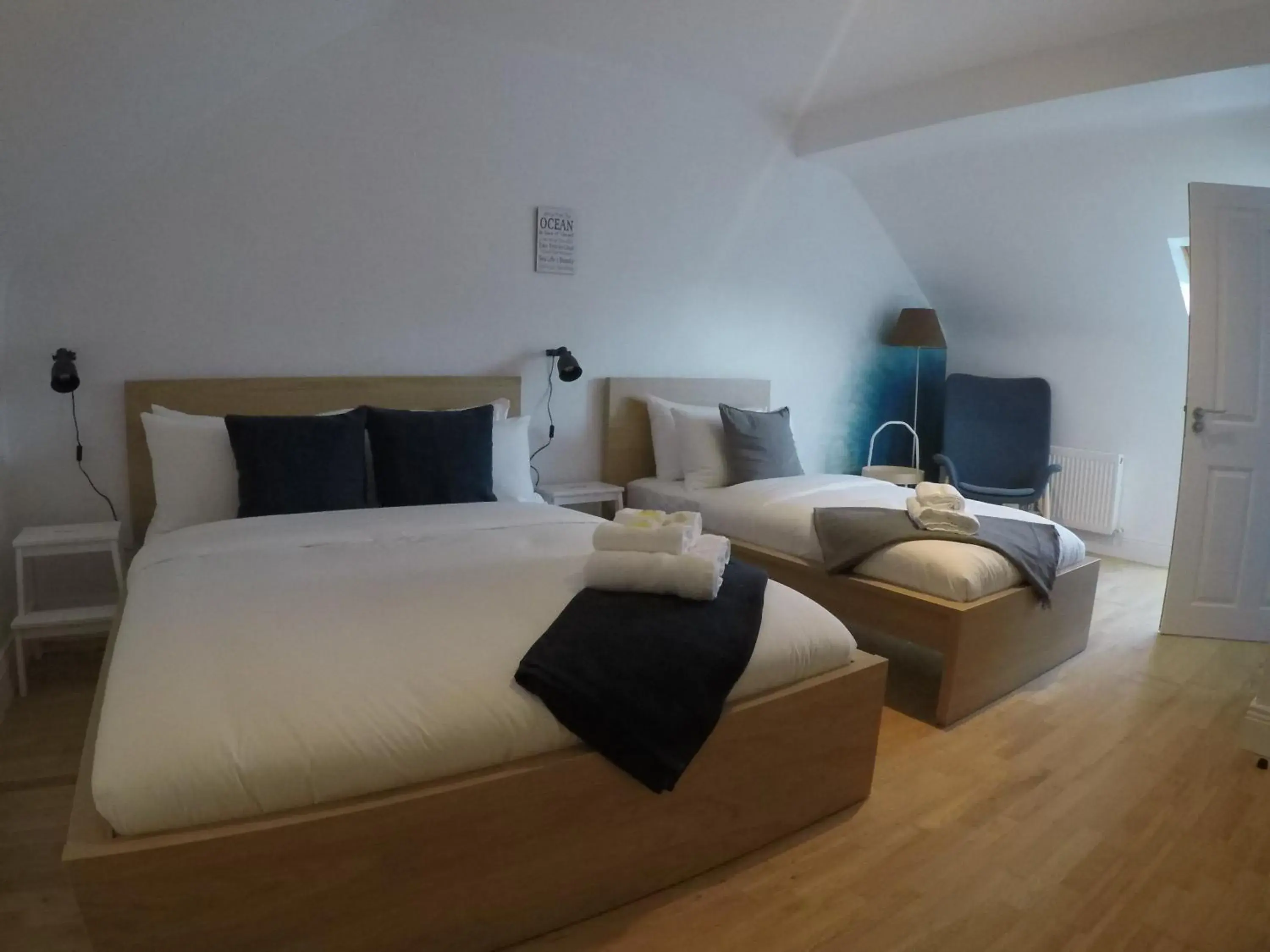 Triple Room with Private Bathroom in Seagull Cottage B&B Triple Room with Private Bathroom in Seagull Cottage B&B