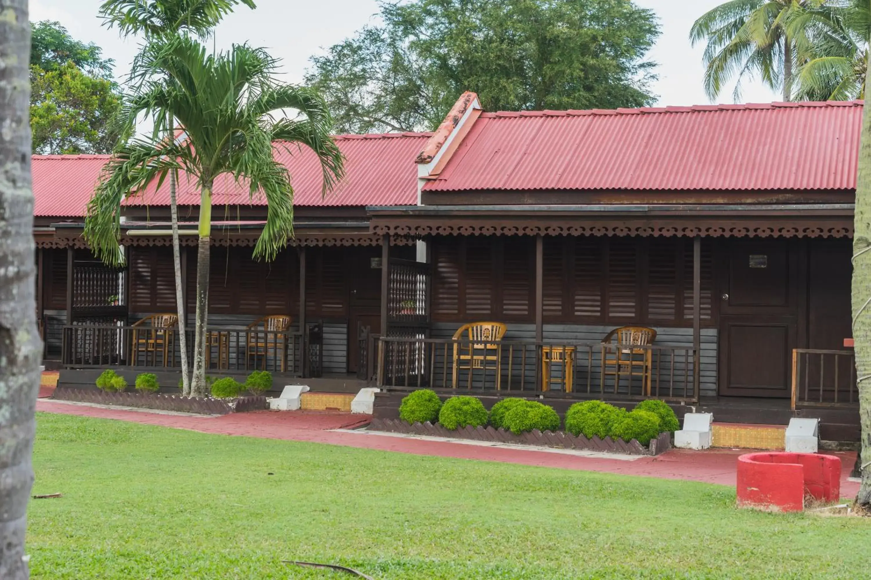 Deluxe Chalet (Twin/King) in Shah's Beach Resort Melaka Deluxe Chalet (Twin/King) in Shah's Beach Resort Melaka