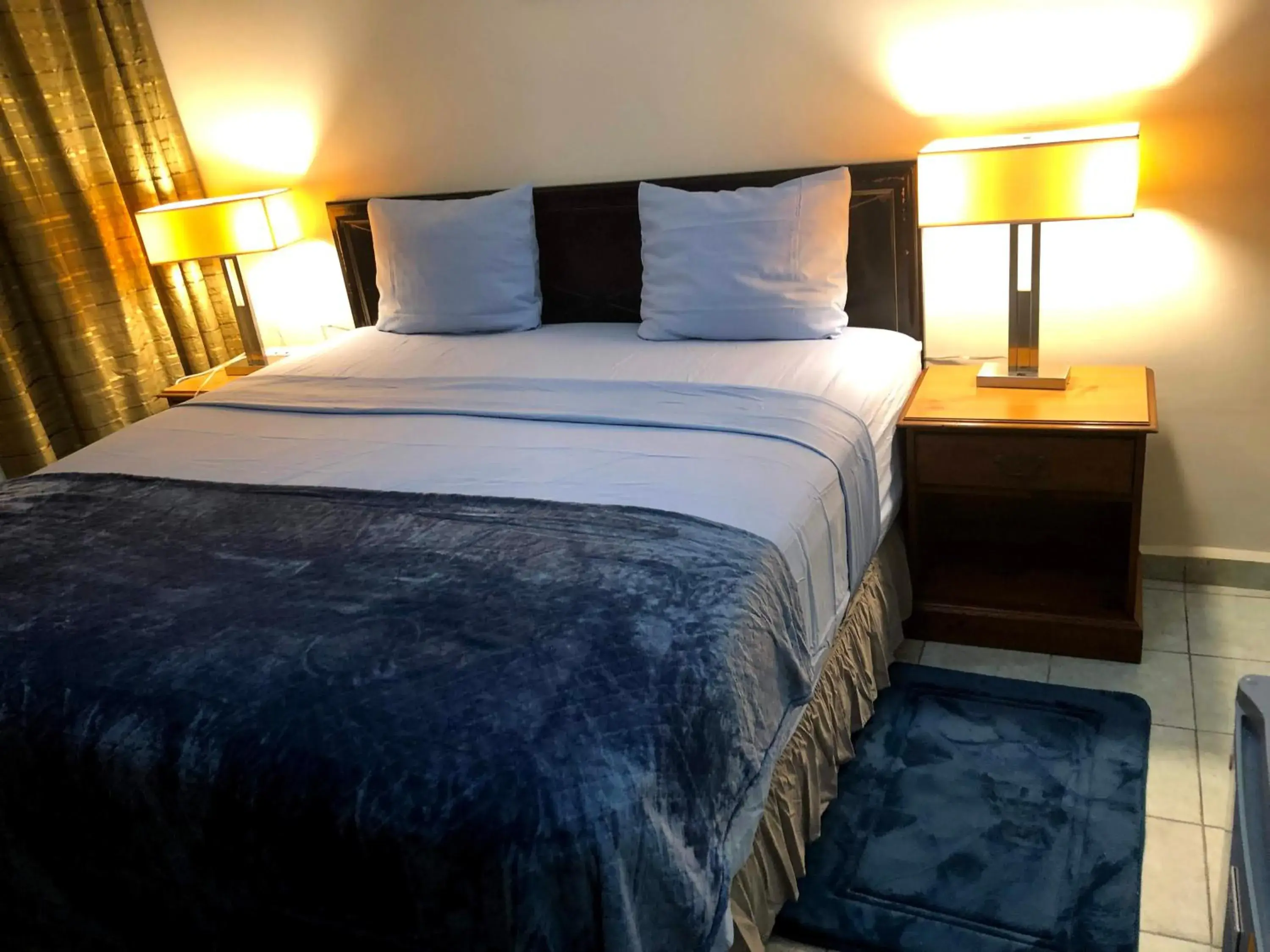 Deluxe Queen Suite in HOTEL MALLIKA COMPANY, SL Deluxe Queen Suite in HOTEL MALLIKA COMPANY, SL