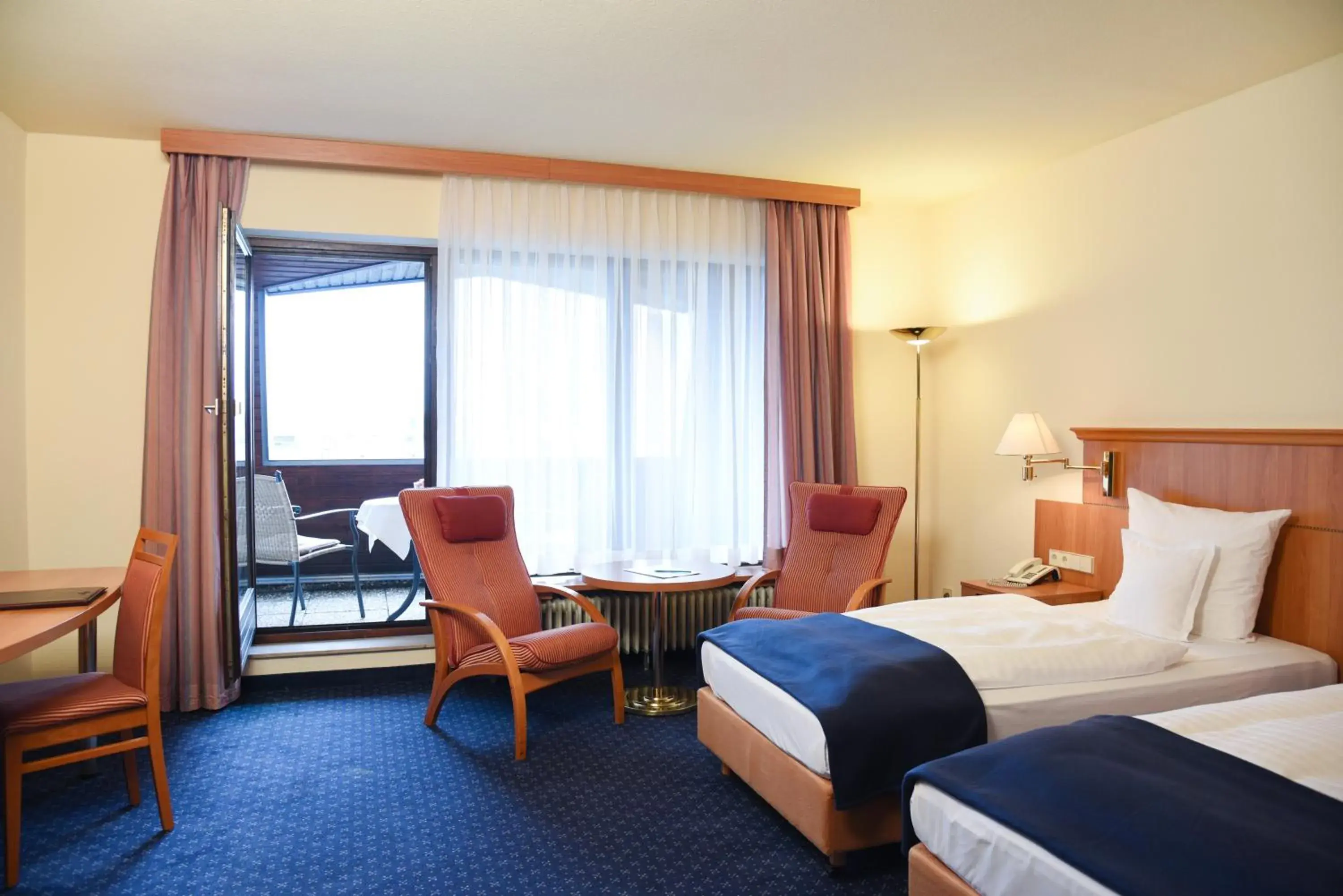 Comfort Double Room in Parkhotel Bad Homburg Comfort Double Room in Parkhotel Bad Homburg