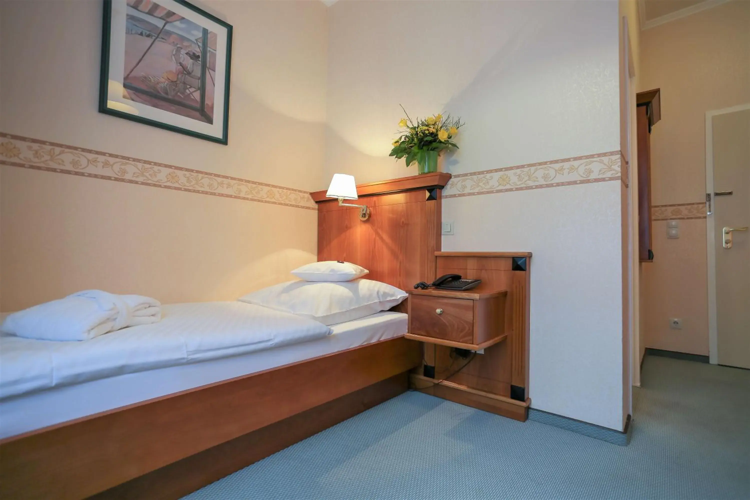 Economy Single Room in Hotel Krupp Economy Single Room in Hotel Krupp