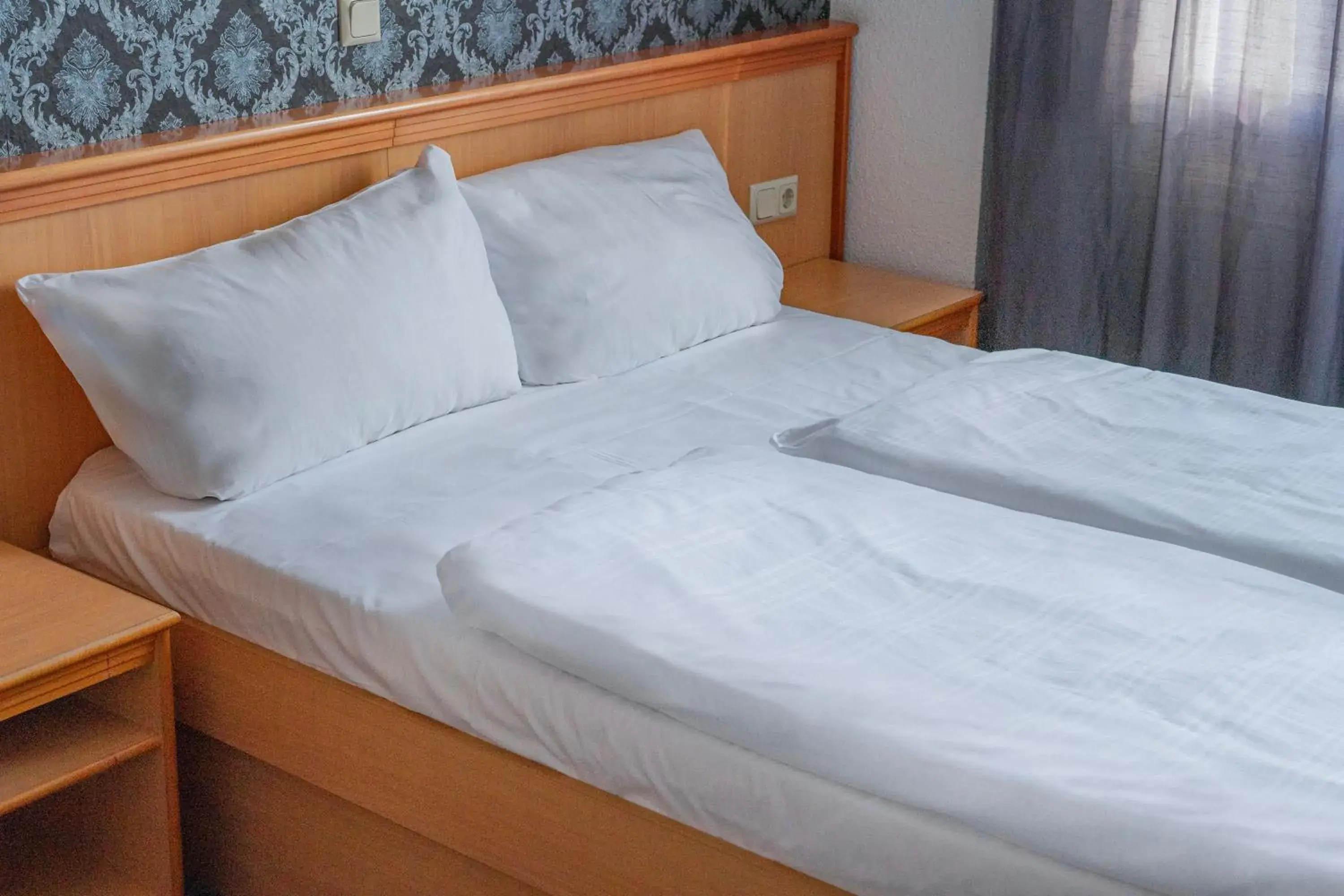 Queen Room in Hotel Constantin Queen Room in Hotel Constantin