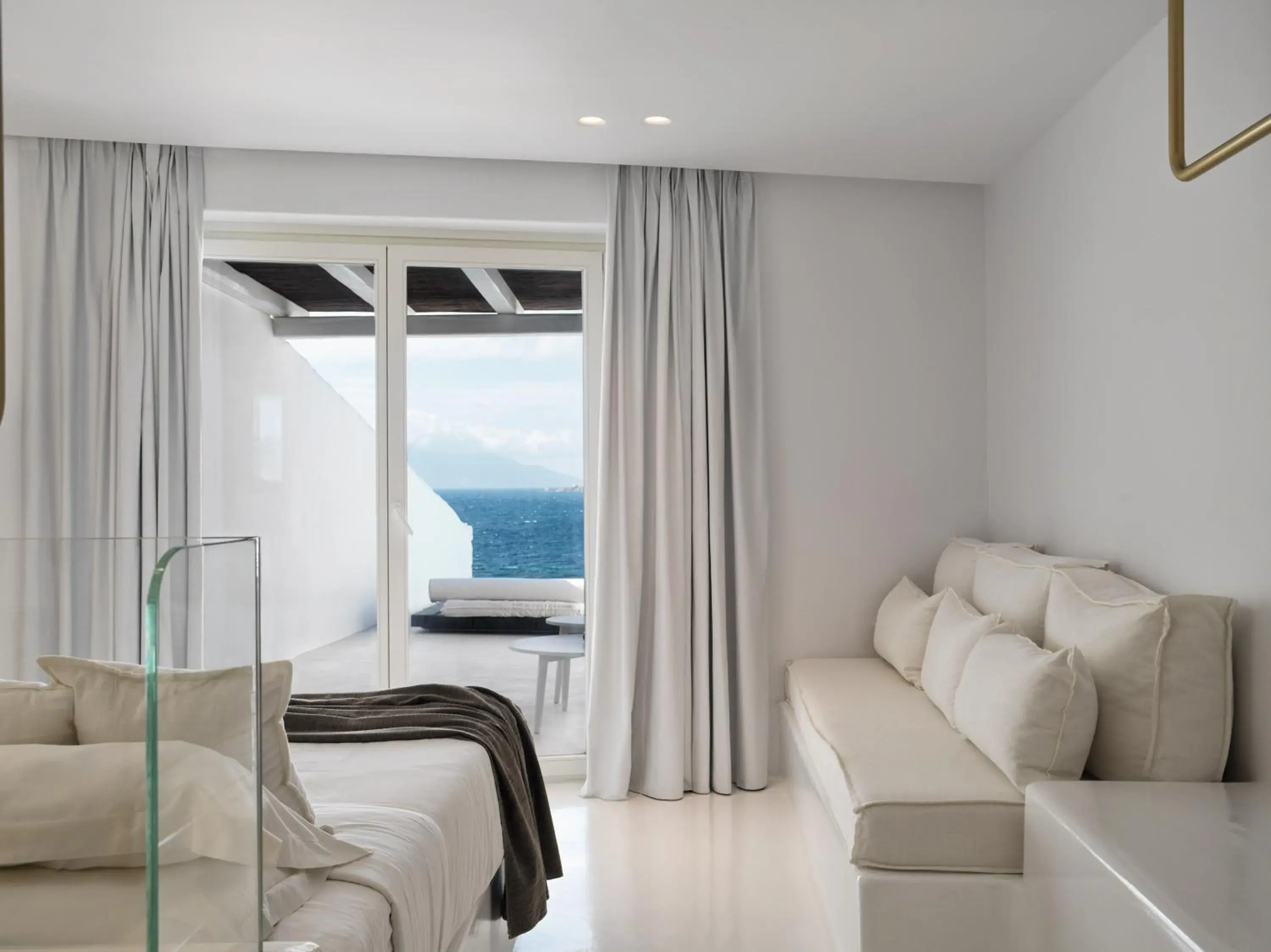 Junior Suite with Private Heated Pool Sea View in Mykonos Earth Suites Junior Suite with Private Heated Pool Sea View in Mykonos Earth Suites