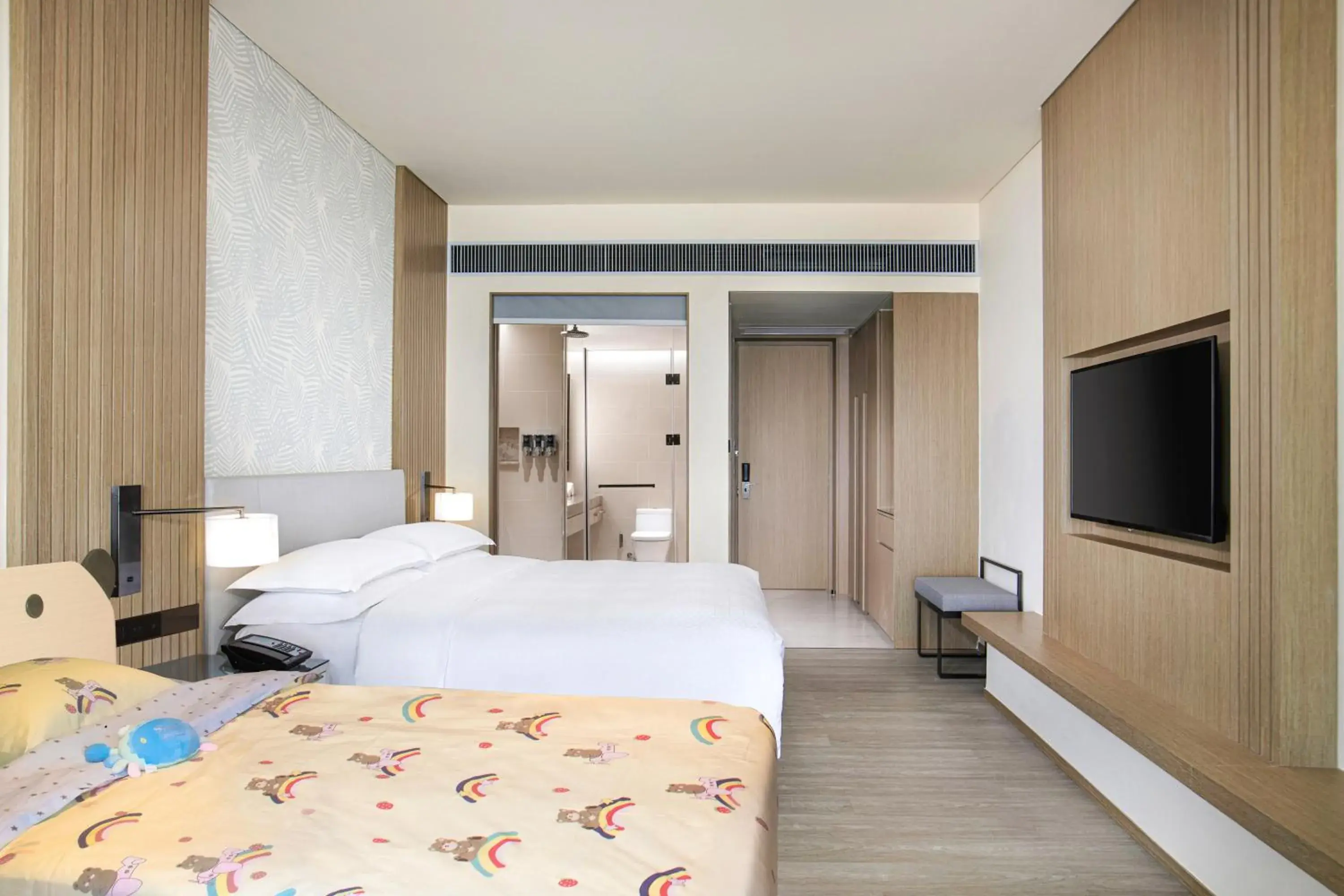 Seaview Family Room, Deluxe Family room, 1 King or 1 Twin in Four Points by Sheraton Wuchuan, Loong Bay Seaview Family Room, Deluxe Family room, 1 King or 1 Twin in Four Points by Sheraton Wuchuan, Loong Bay