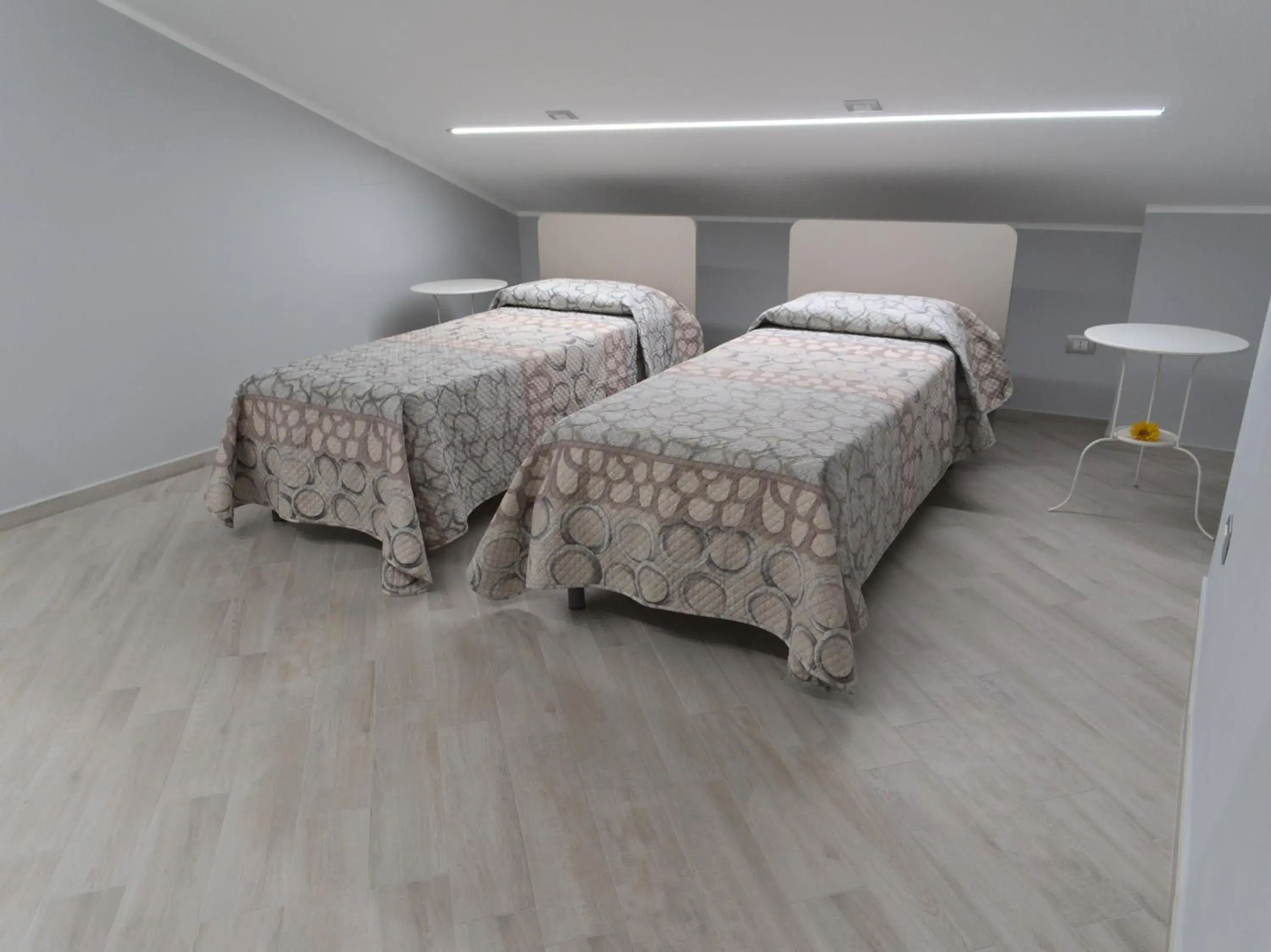 Standard Twin Room with Shared Bathroom - single occupancy in DADA Standard Twin Room with Shared Bathroom - single occupancy in DADA