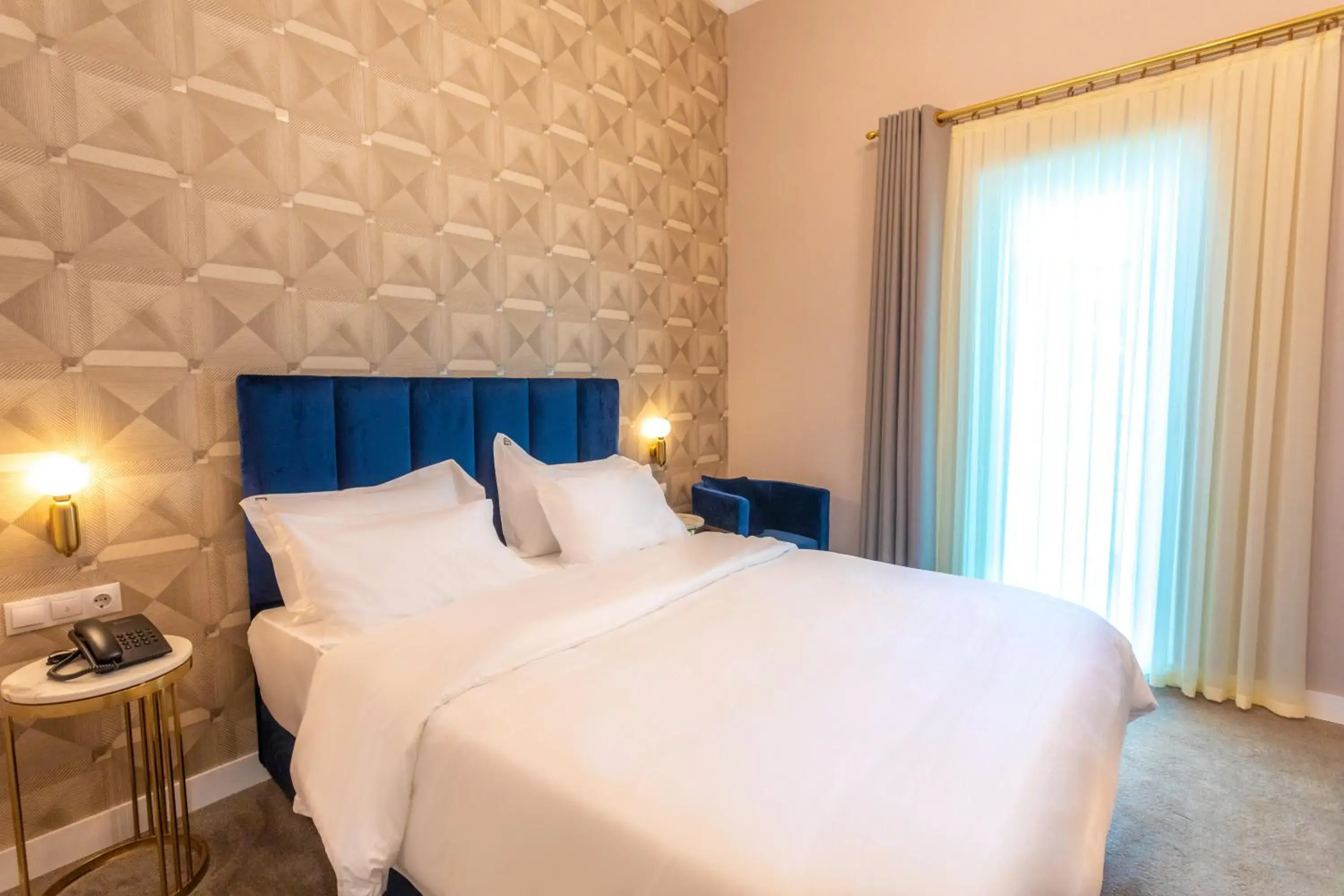 Standard Queen Room in Newport Hotel Kutaisi Standard Queen Room in Newport Hotel Kutaisi