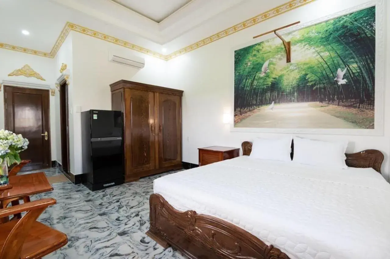 Double Room in Little Saigon Hotel Double Room in Little Saigon Hotel