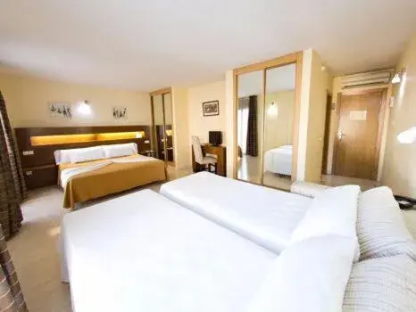 Deluxe Family Room in Hostal San Marcos Deluxe Family Room in Hostal San Marcos