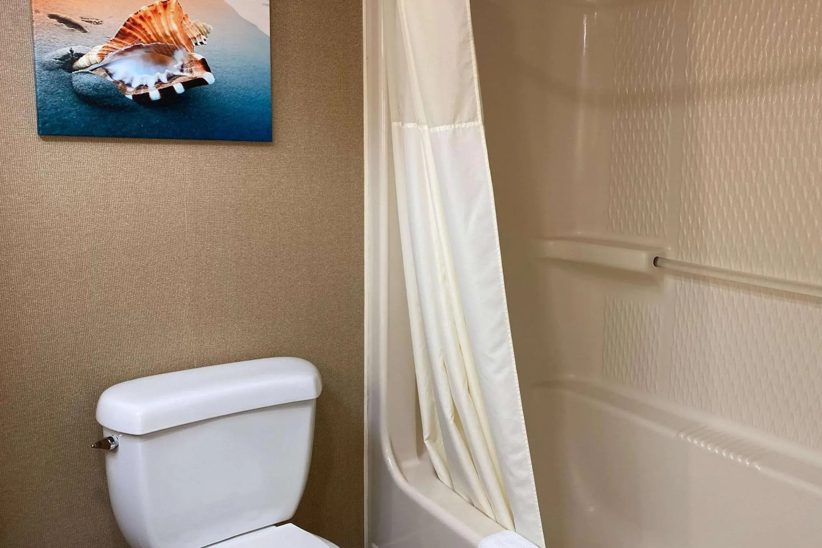 Executive King Room with Pool View - Non-Smoking in Clarion Hotel & Conference Center Executive King Room with Pool View - Non-Smoking in Clarion Hotel & Conference Center