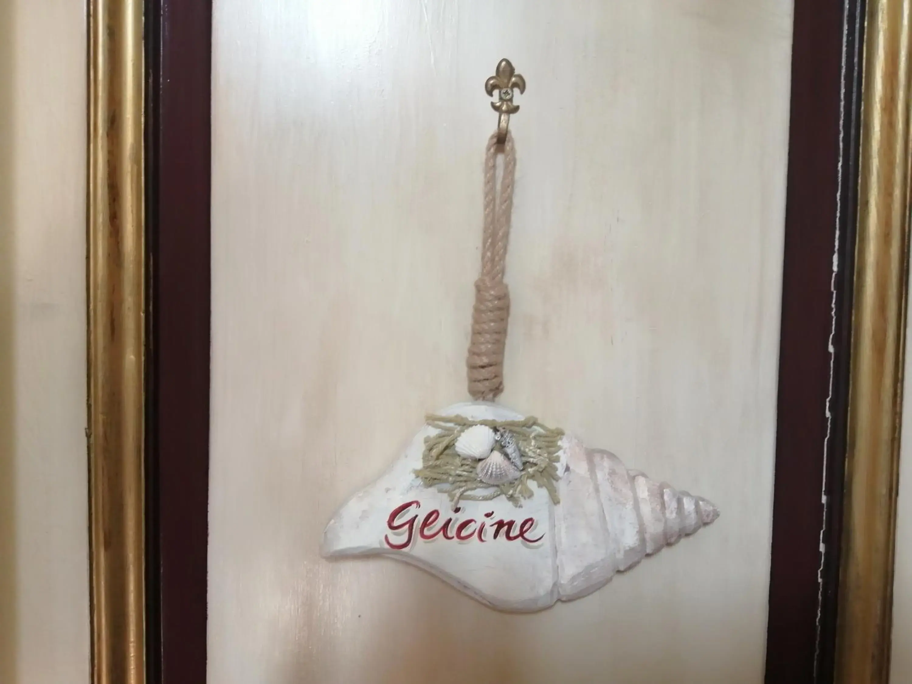 Queen Room in jasmine cottage Queen Room in jasmine cottage