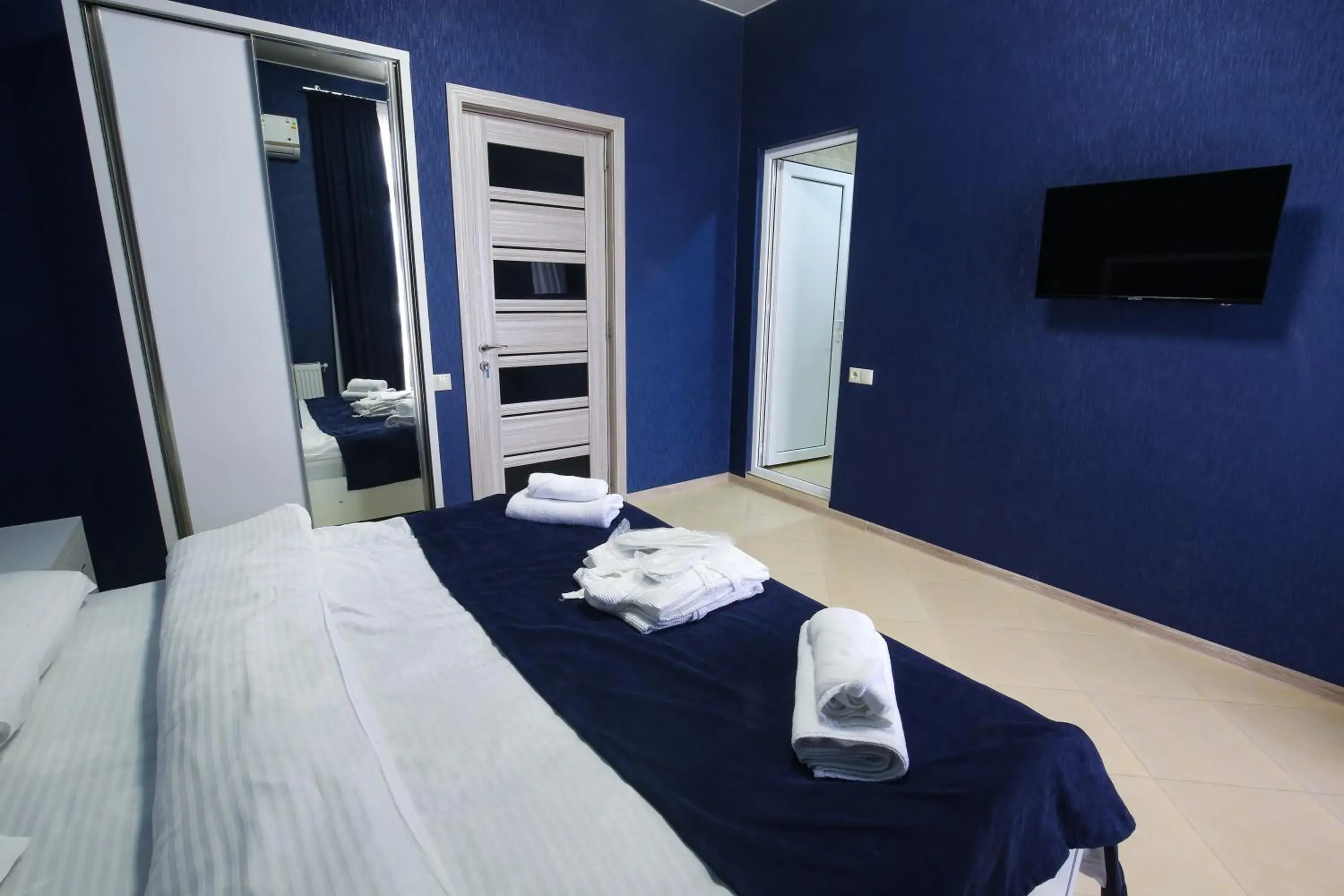 King Room with Mountain View in Tbilisi Sea Hotel King Room with Mountain View in Tbilisi Sea Hotel