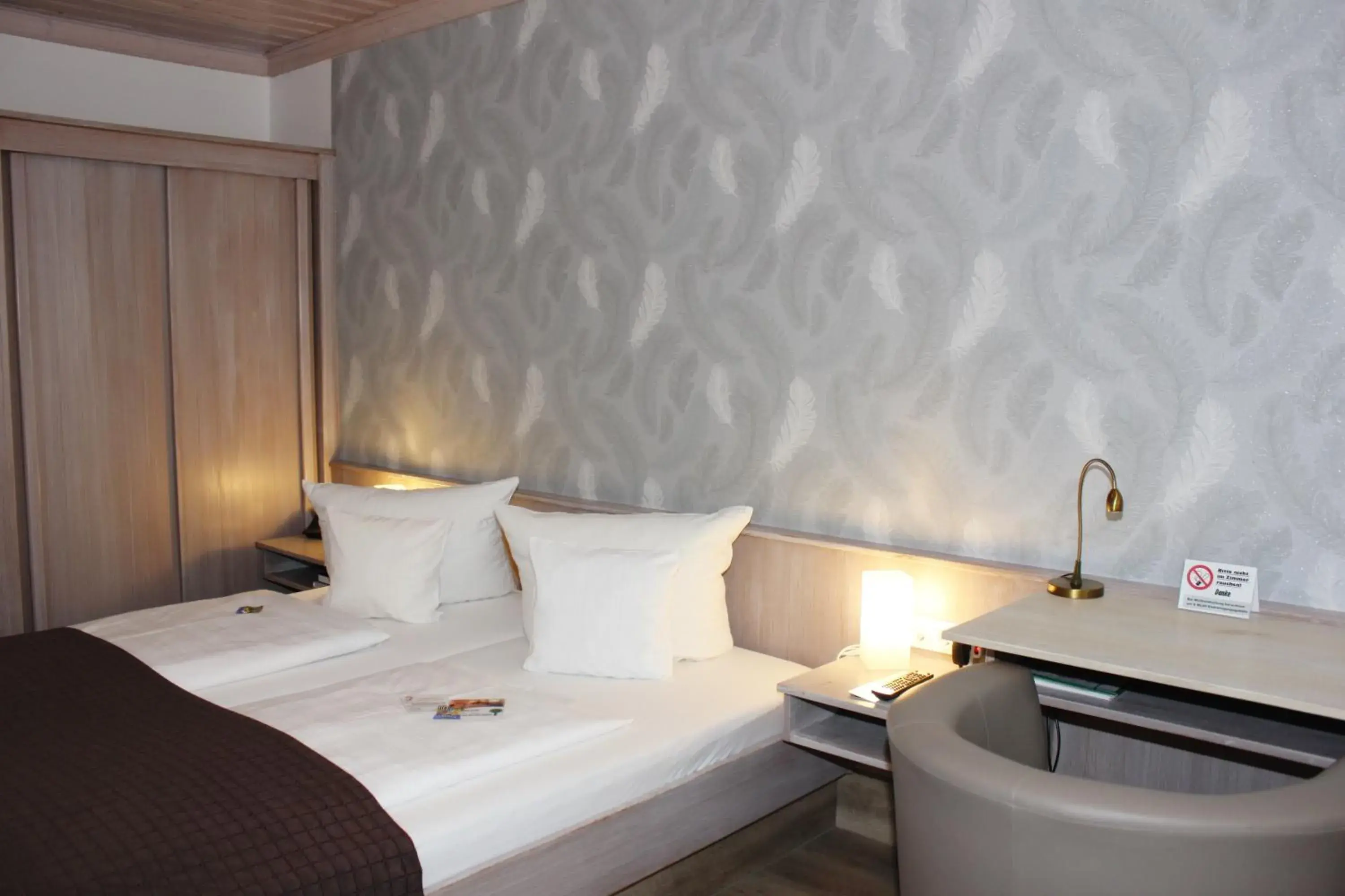 Budget Double Room in Landhotel zum Böhm Budget Double Room in Landhotel zum Böhm