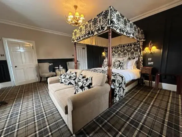 Superior King Room in The Original Rosslyn Inn Superior King Room in The Original Rosslyn Inn