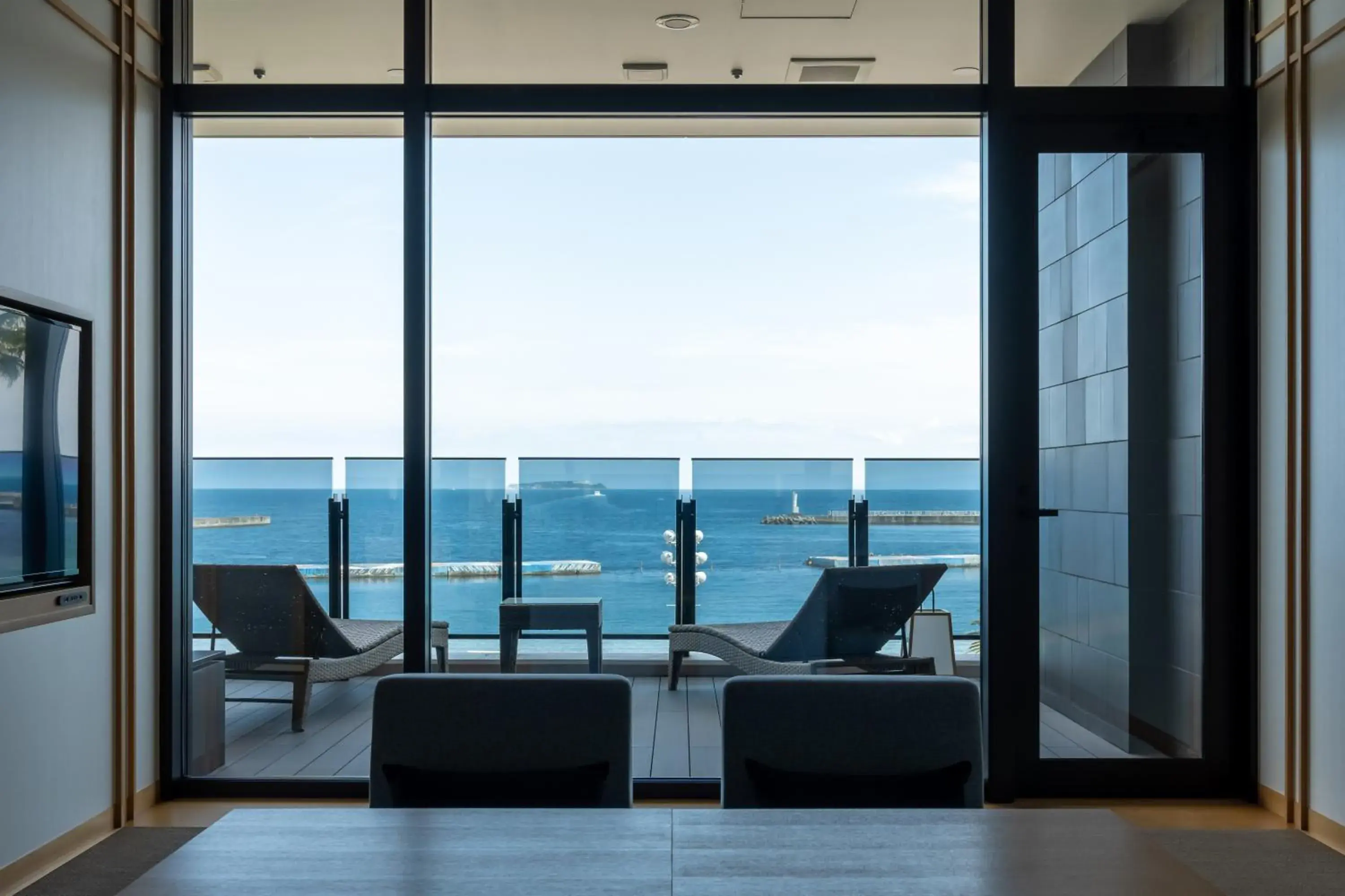 Deluxe Twin Room with Tatami Area View Bath - Ocean View in Pearl Star Hotel ATAMI Deluxe Twin Room with Tatami Area View Bath - Ocean View in Pearl Star Hotel ATAMI