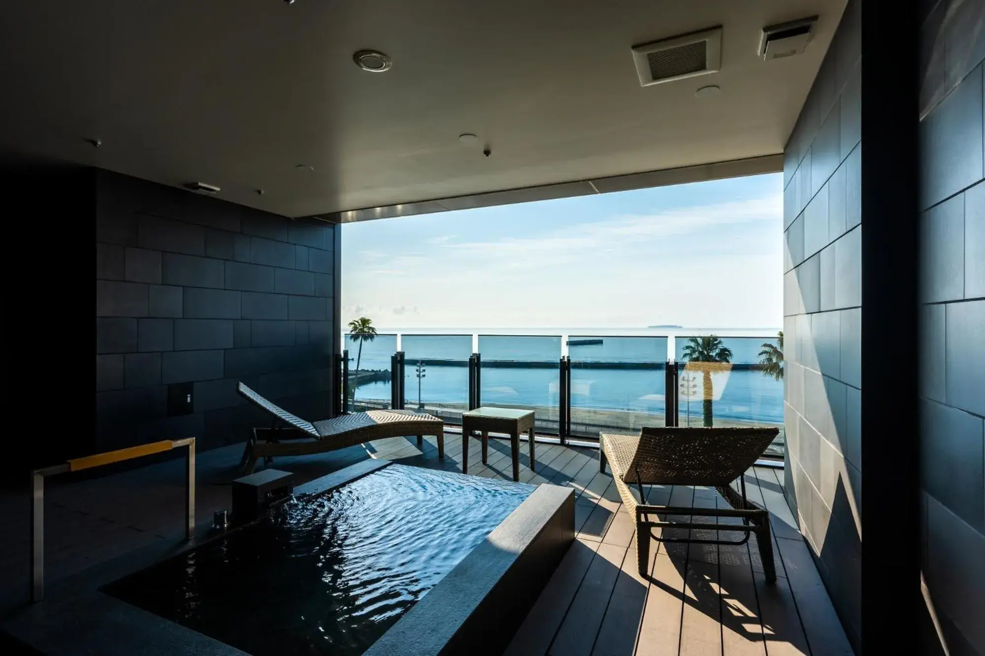 Triple Room with Sea View in Pearl Star Hotel ATAMI Triple Room with Sea View in Pearl Star Hotel ATAMI