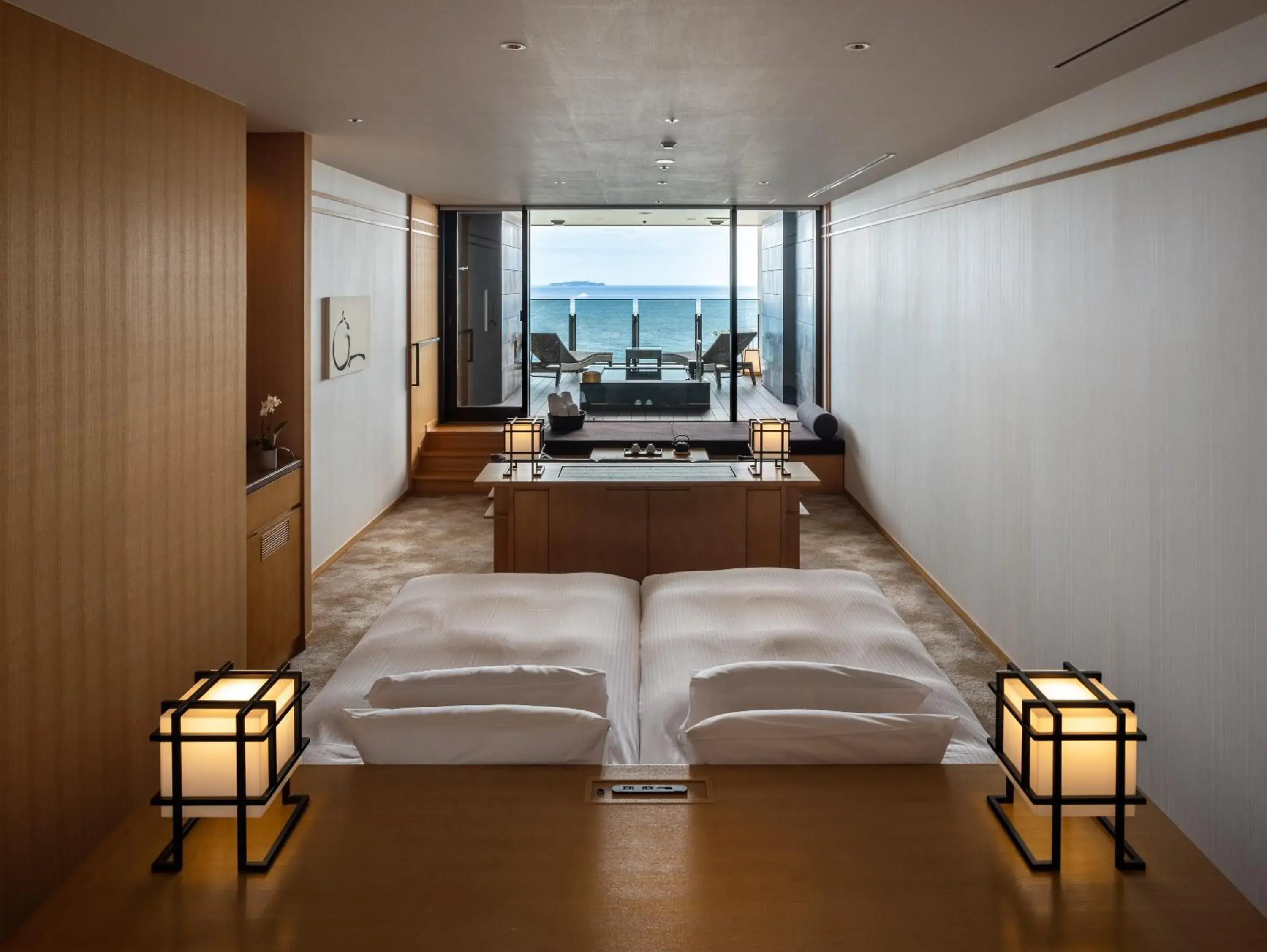 Superior Quadruple Room in Pearl Star Hotel ATAMI Superior Quadruple Room in Pearl Star Hotel ATAMI