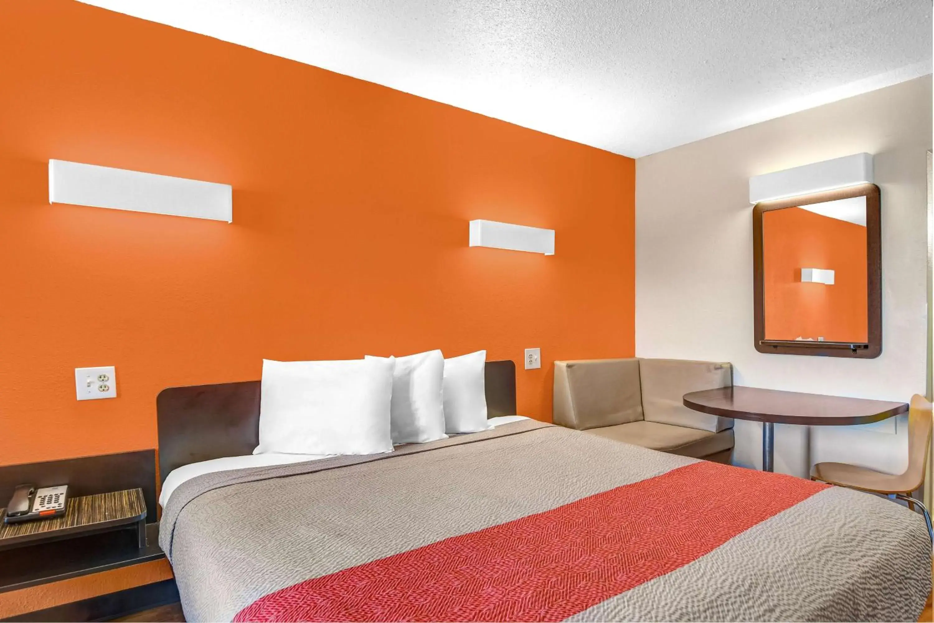 King Room - Disability Access - Non-Smoking in Motel 6-Calhoun, GA King Room - Disability Access - Non-Smoking in Motel 6-Calhoun, GA